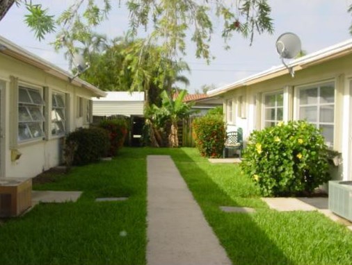 696 Hastings St, Boca Raton FL 33487-3909 exterior