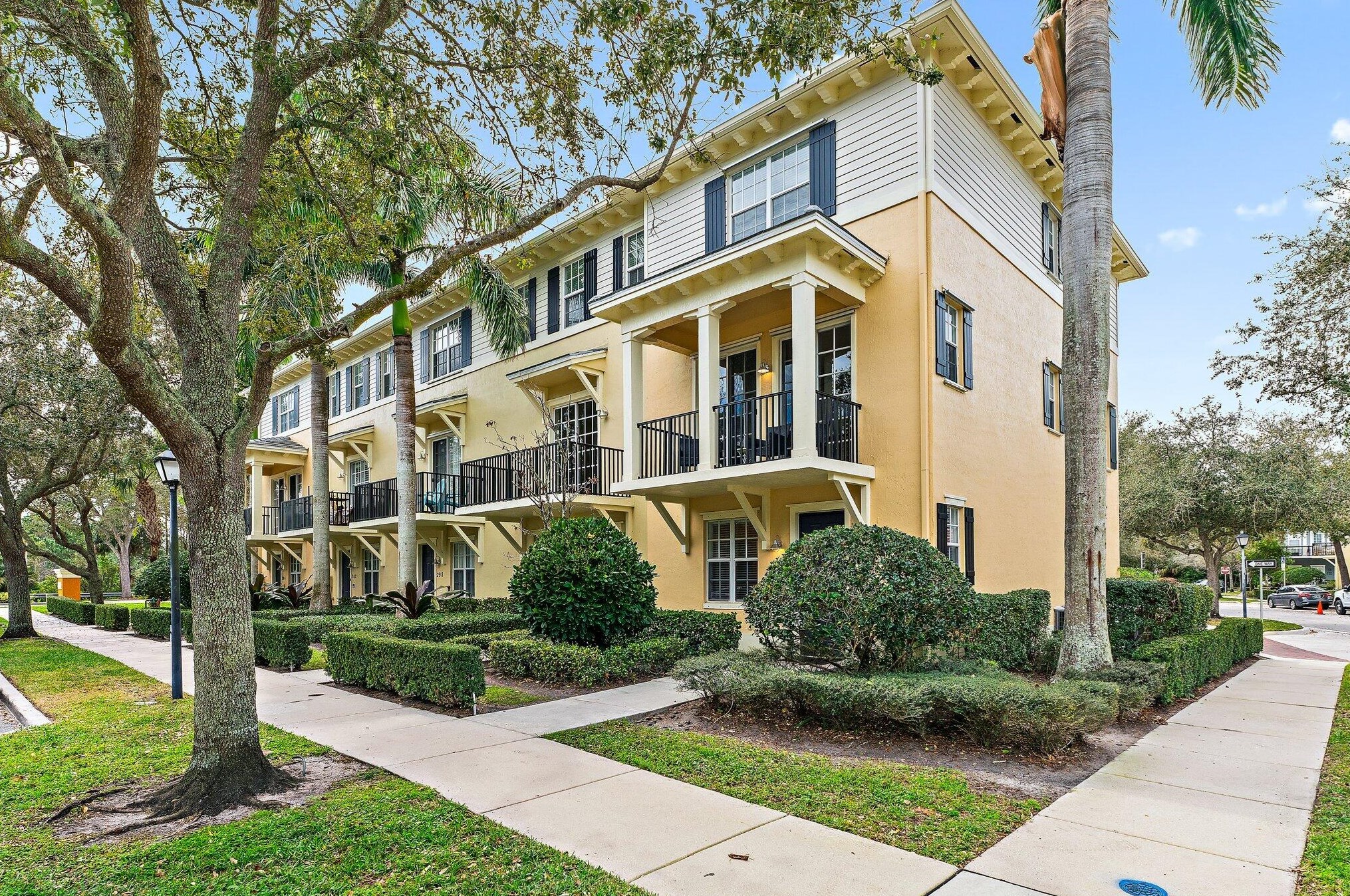 290 Quarry Knoll Way, Jupiter, FL 33458