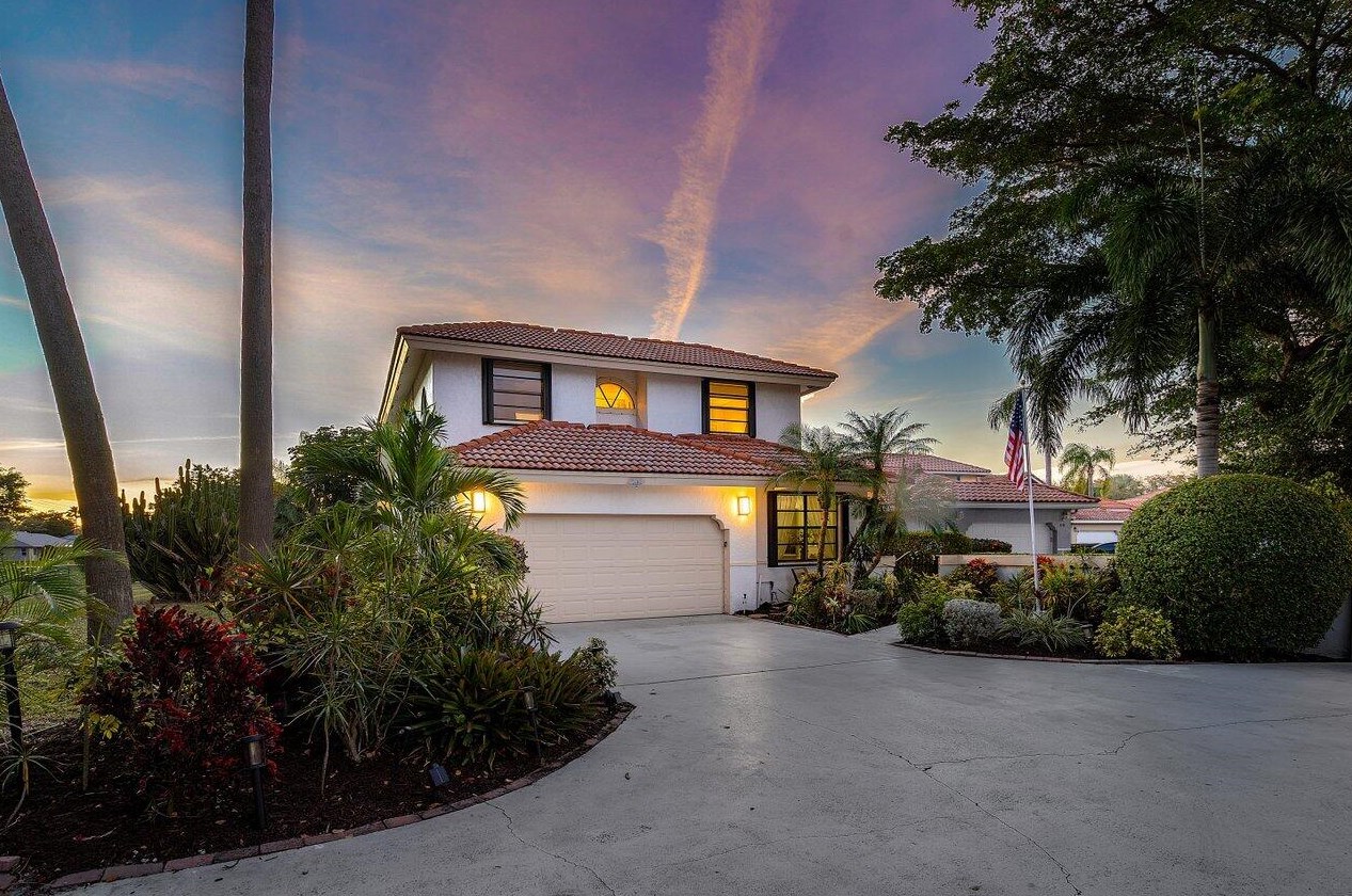 8700 Via Reale, Boca Raton, FL 33496-1913