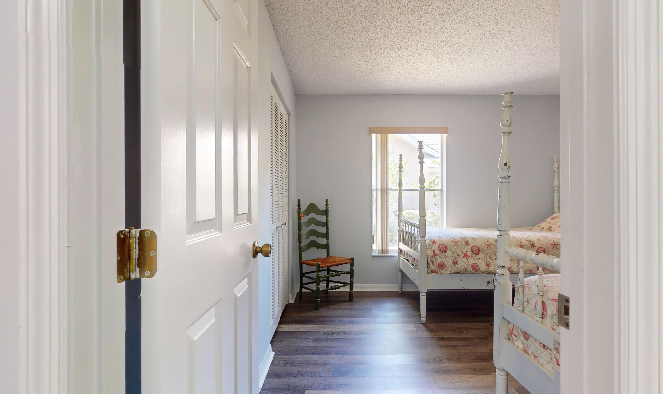 482 10th Pl, Vero Beach FL  32960-6818 exterior