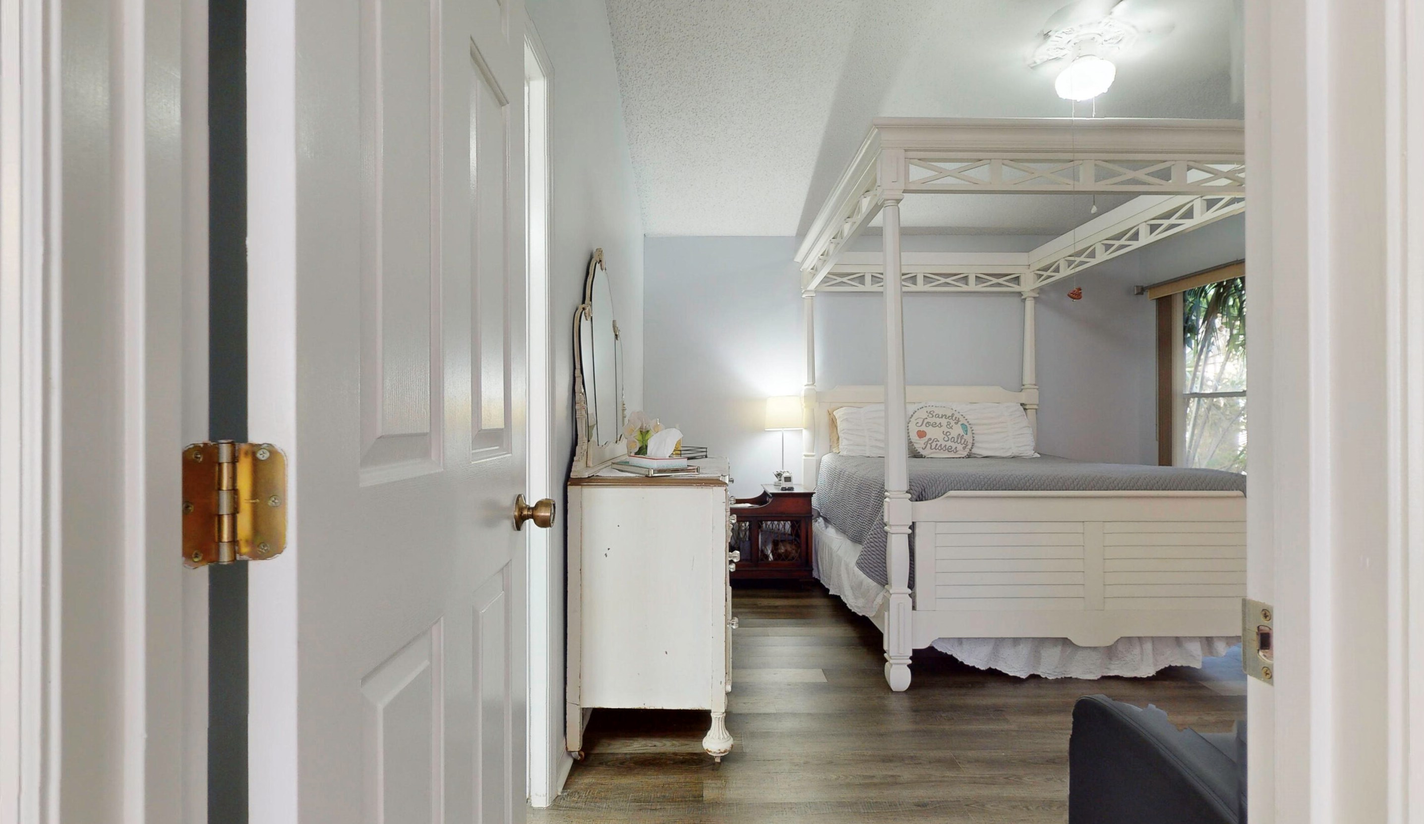 482 10th Pl, Vero Beach FL  32960-6818 exterior