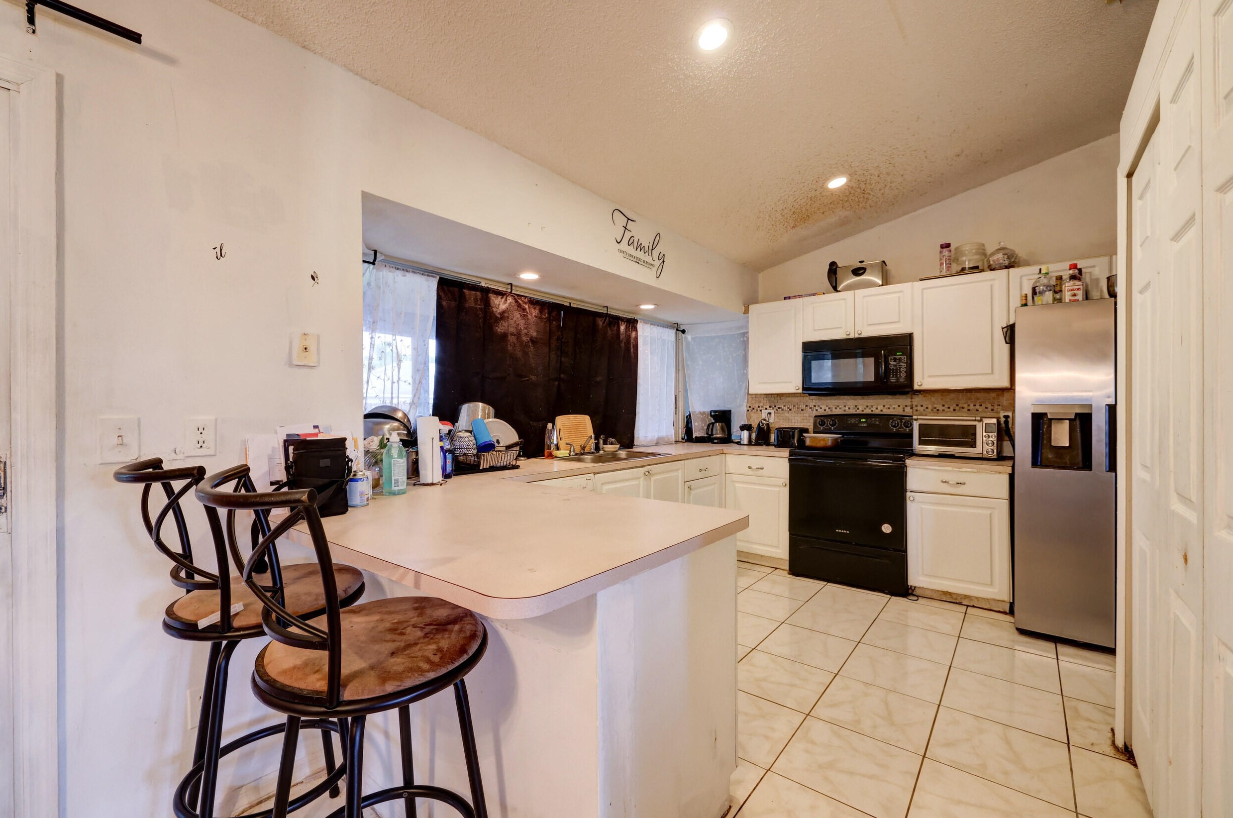 3901 Jarmer Rd, Fort Pierce FL  34953-3648 exterior