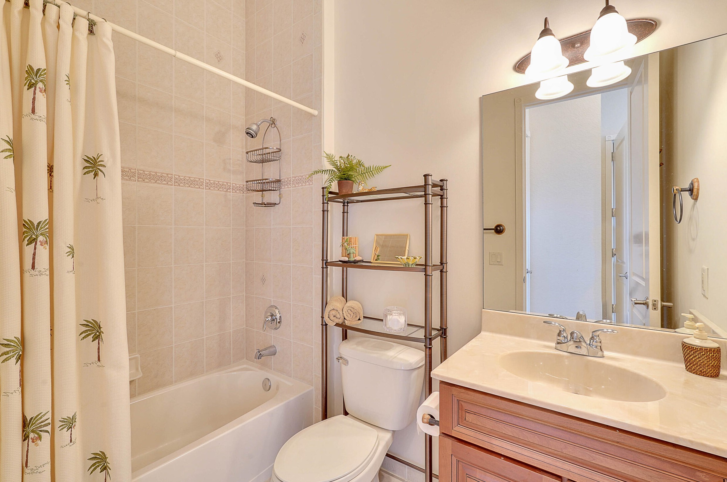 204 Del Sol Cir, Jupiter FL 33469-2229 exterior