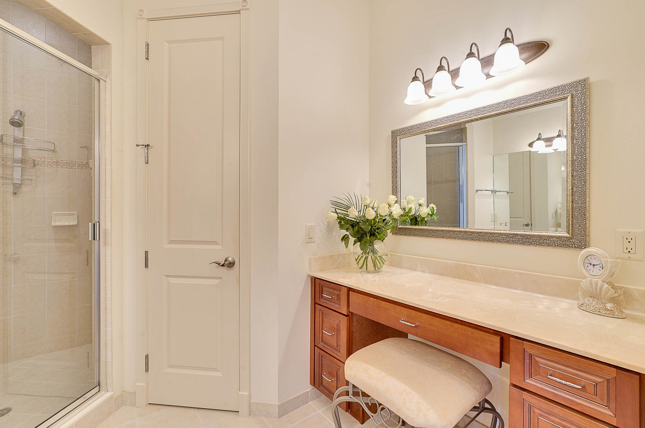 204 Del Sol Cir, Jupiter FL 33469-2229 exterior