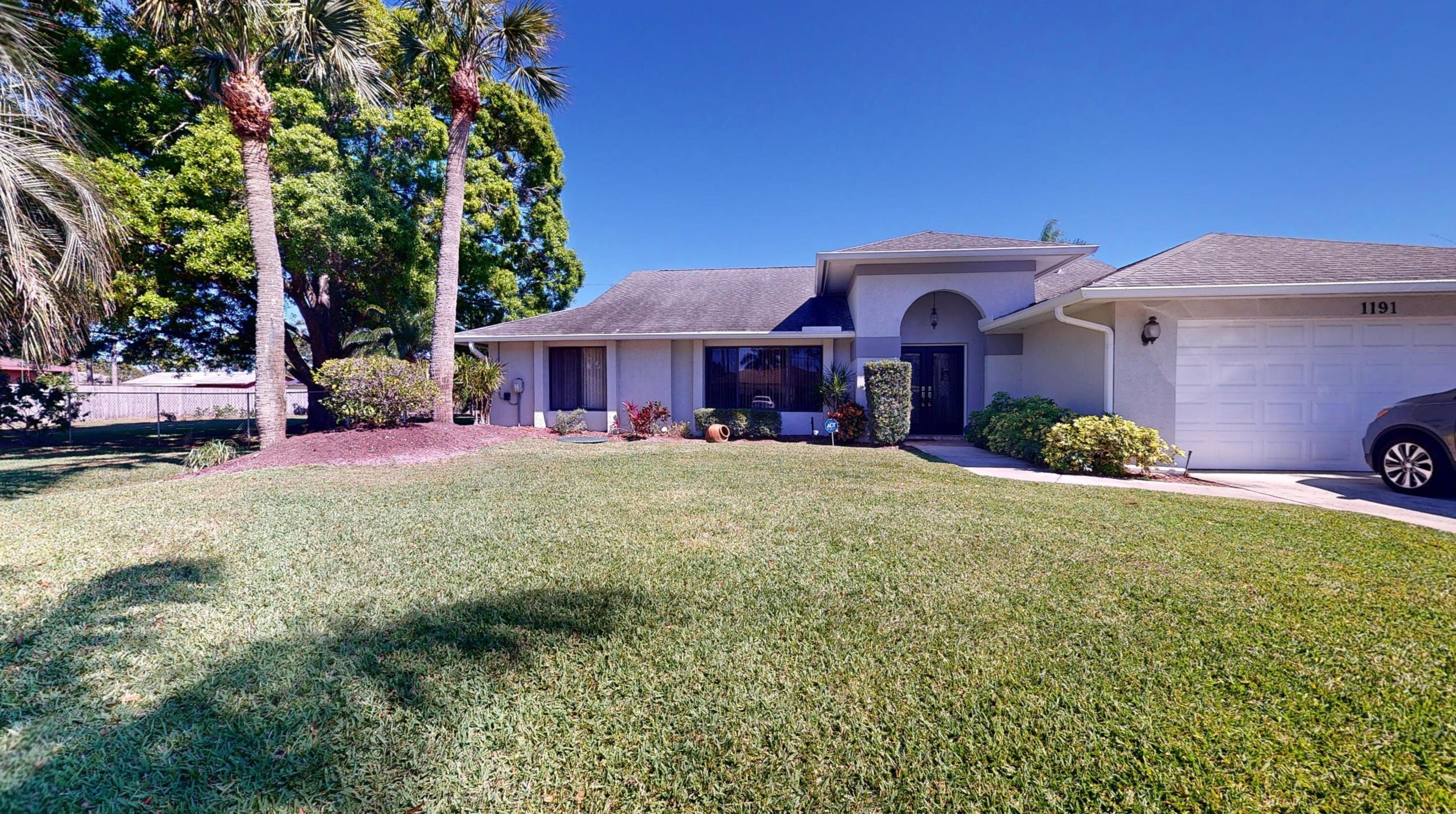 1191 Proctor Ln, Fort Pierce, FL 34983-3223