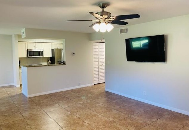 815 W Boynton Beach Blvd 1-105, Boynton Beach, FL 33426