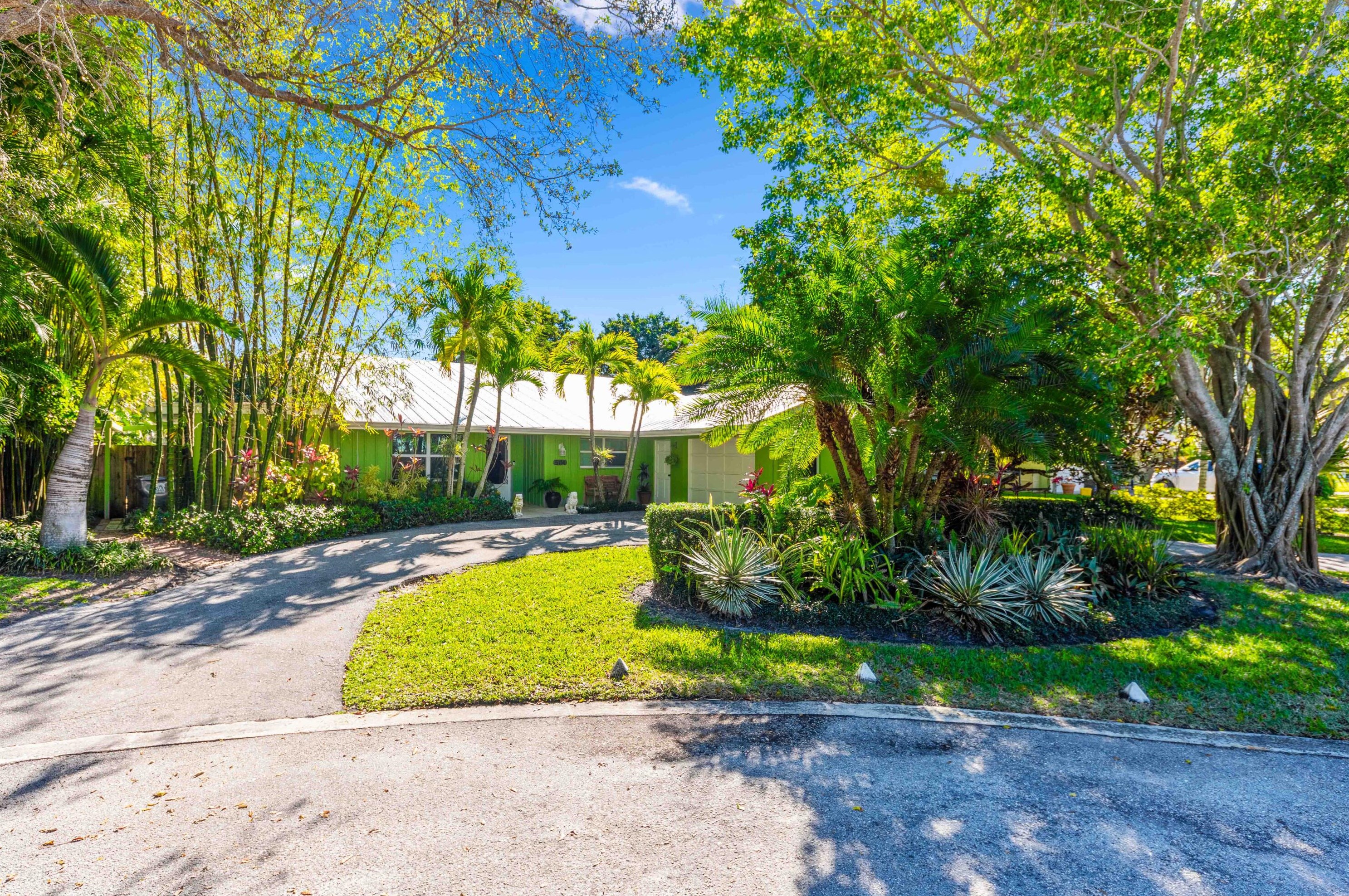 5114 Laird Ln, Jupiter, FL 33458-4095