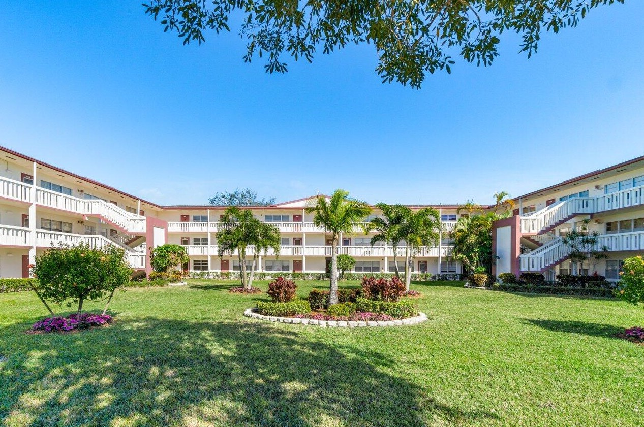 52 Fanshaw B, Boca Raton, FL 33434-3031