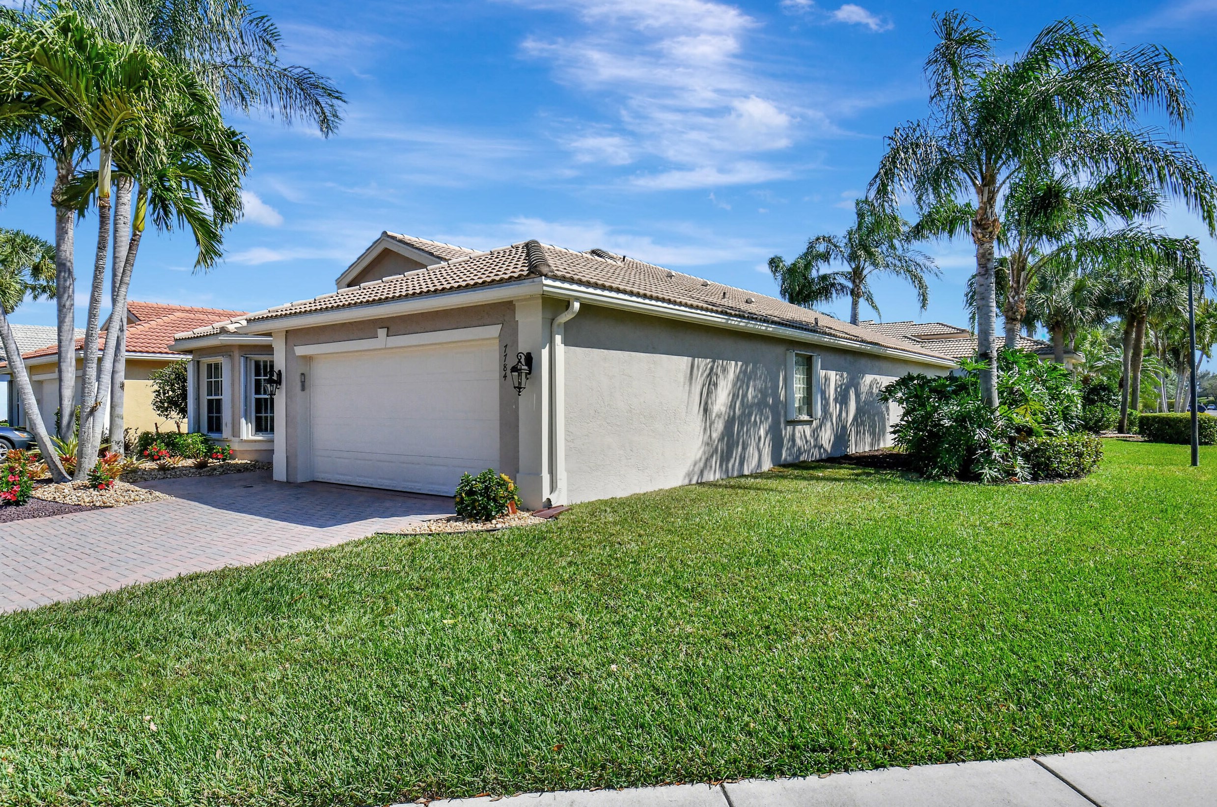 7784 Lighthouse Point Ln, Lake Worth, FL 33467-6962