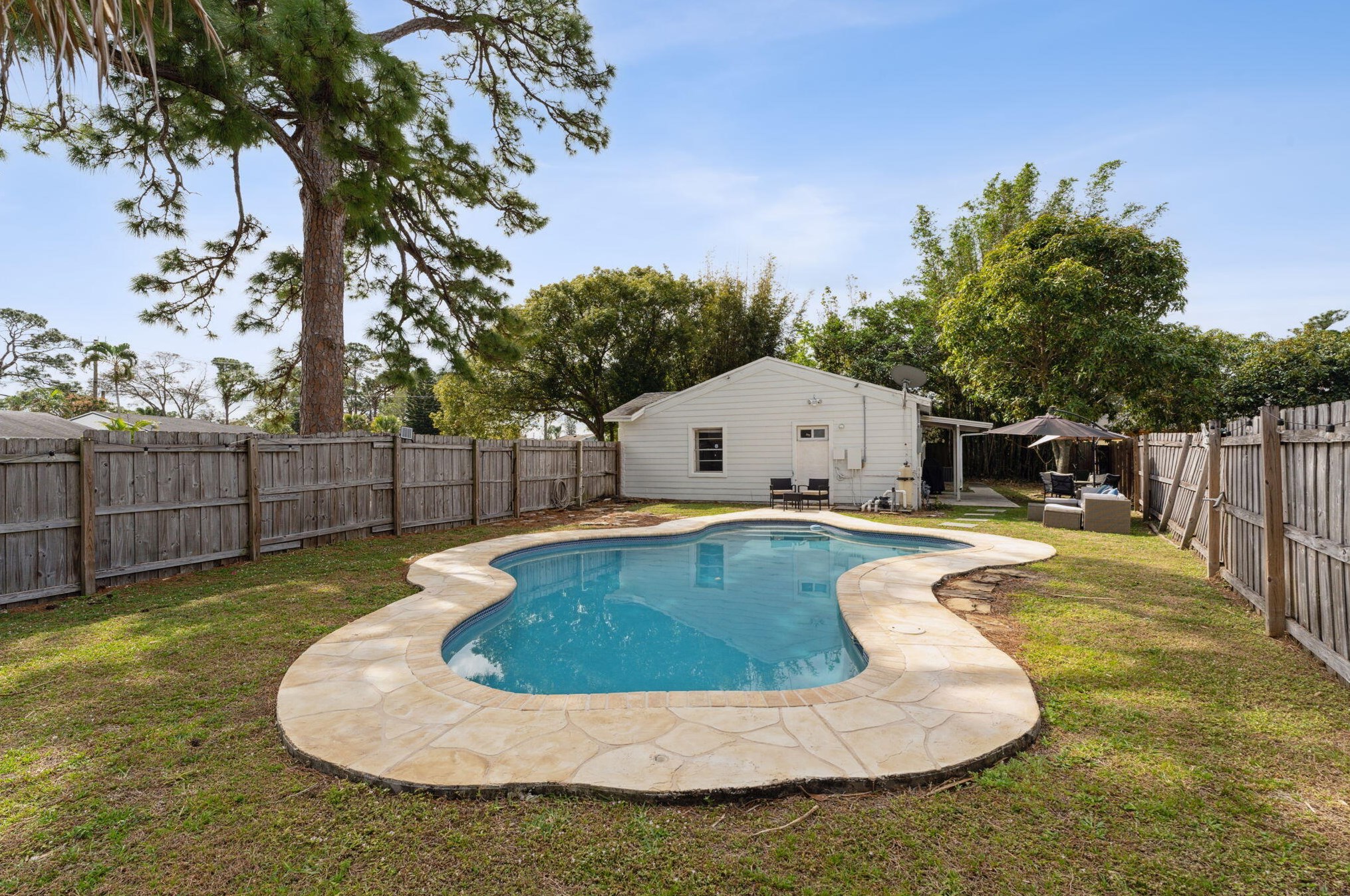 4481 Nicia Way, Lake Worth FL  33463-4684 exterior