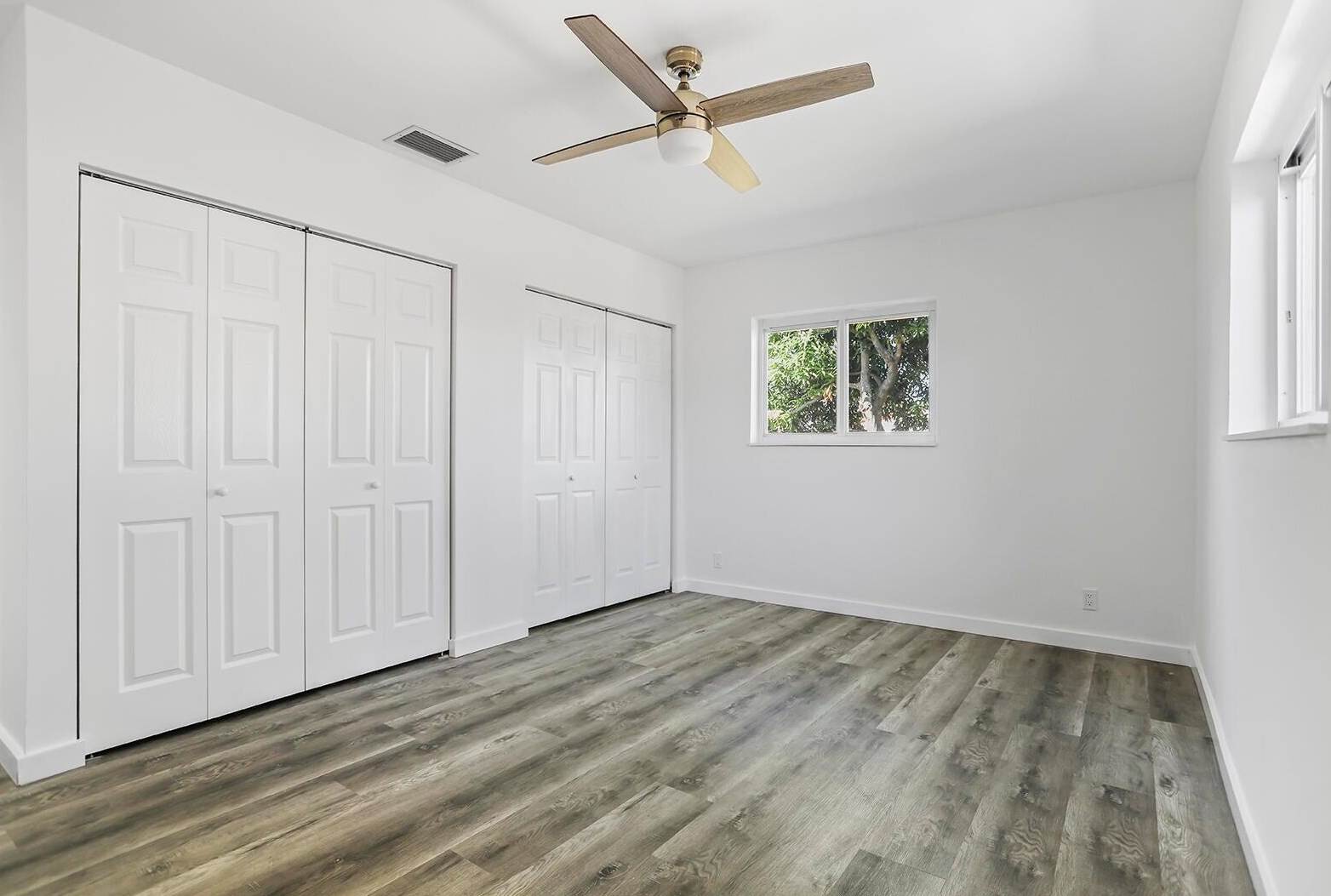 7281 Mcarthur Pkwy, Hollywood FL  33024-7122 exterior