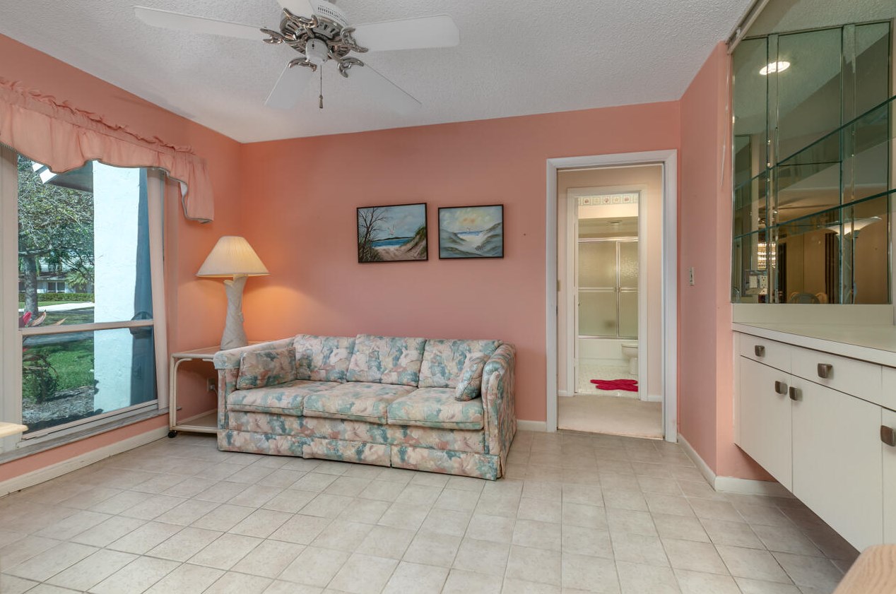 2924 Westlake Cir, Palm City FL  34990-4616 exterior