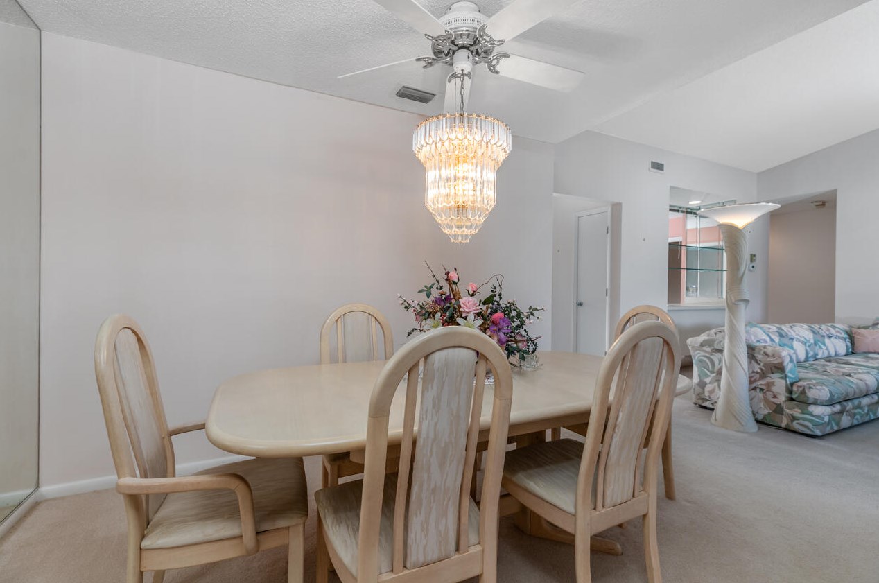 2924 Westlake Cir, Palm City FL  34990-4616 exterior