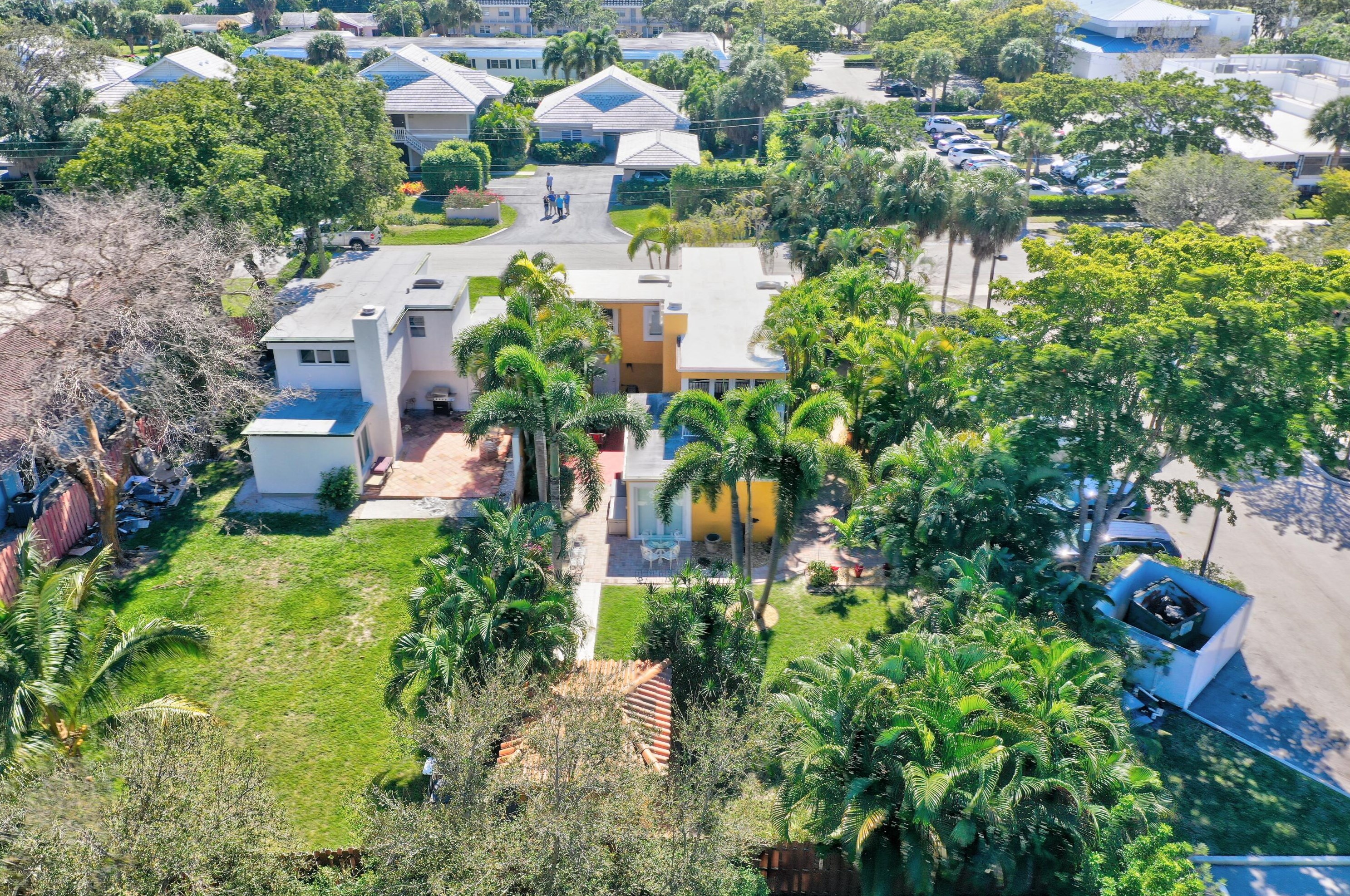 665 Forsyth St, Boca Raton FL 33487-3202 exterior