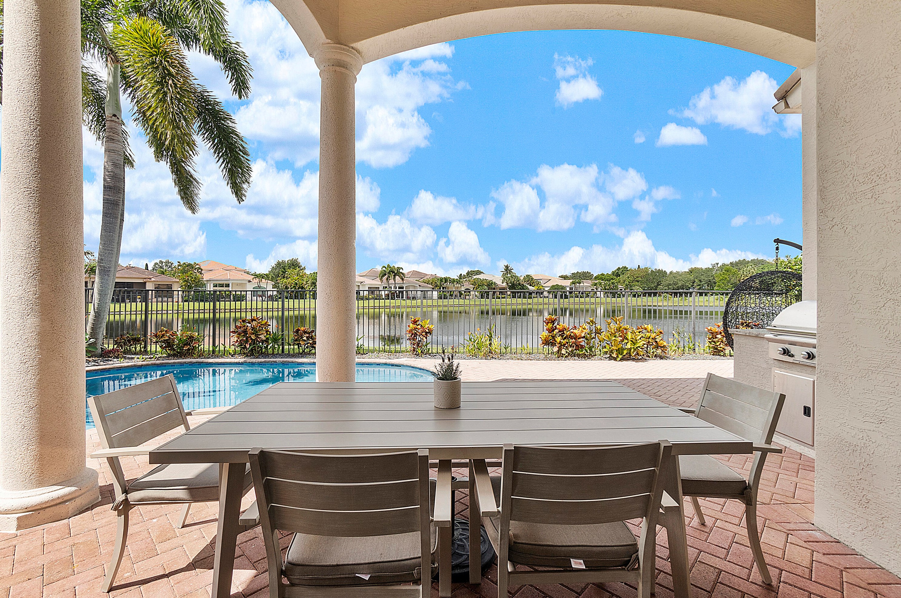 17827 Lk Azure Way, Boca Raton FL 33496-1048 exterior