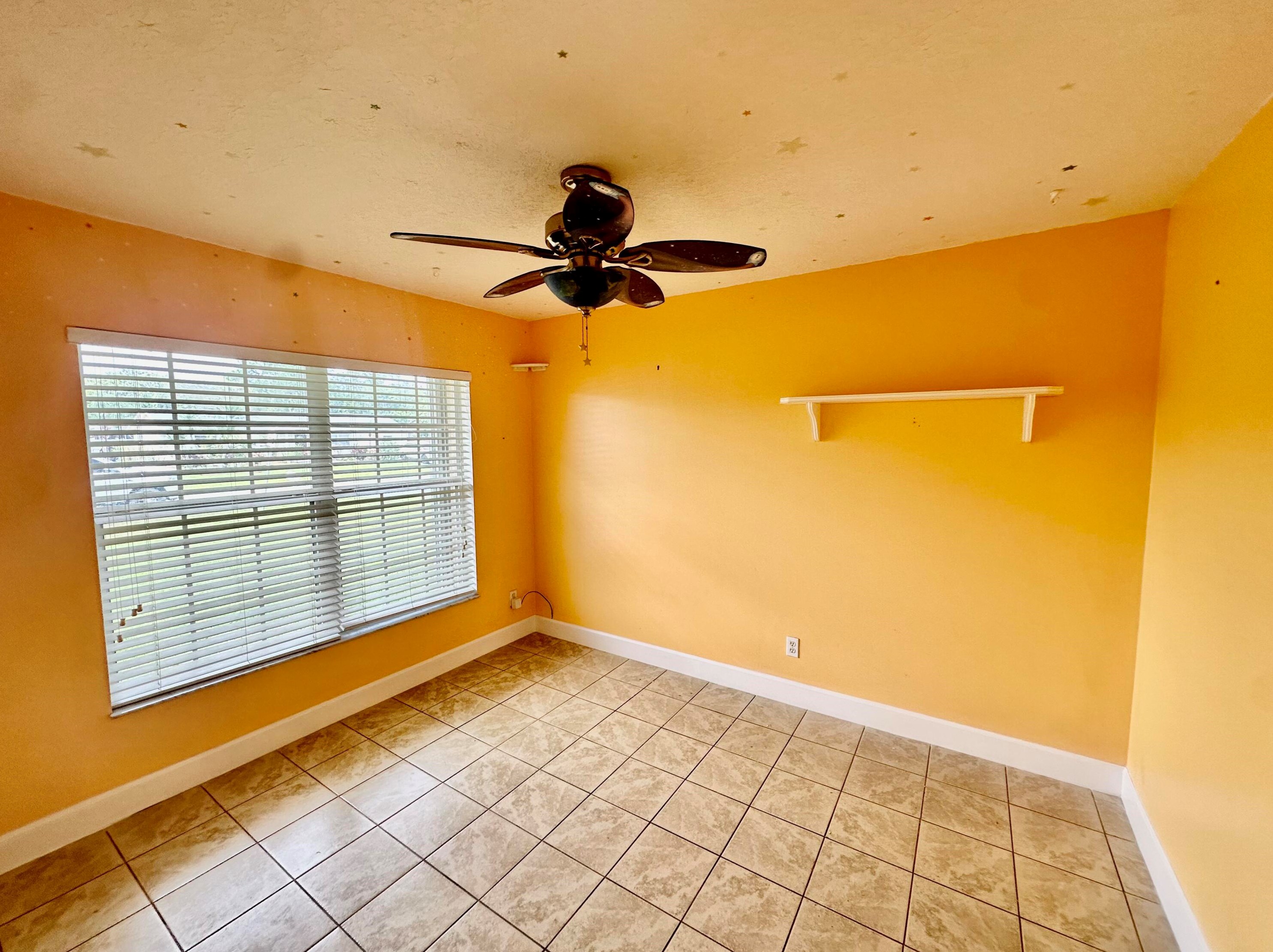 711 Virginia St, Fort Pierce FL  34983-1148 exterior