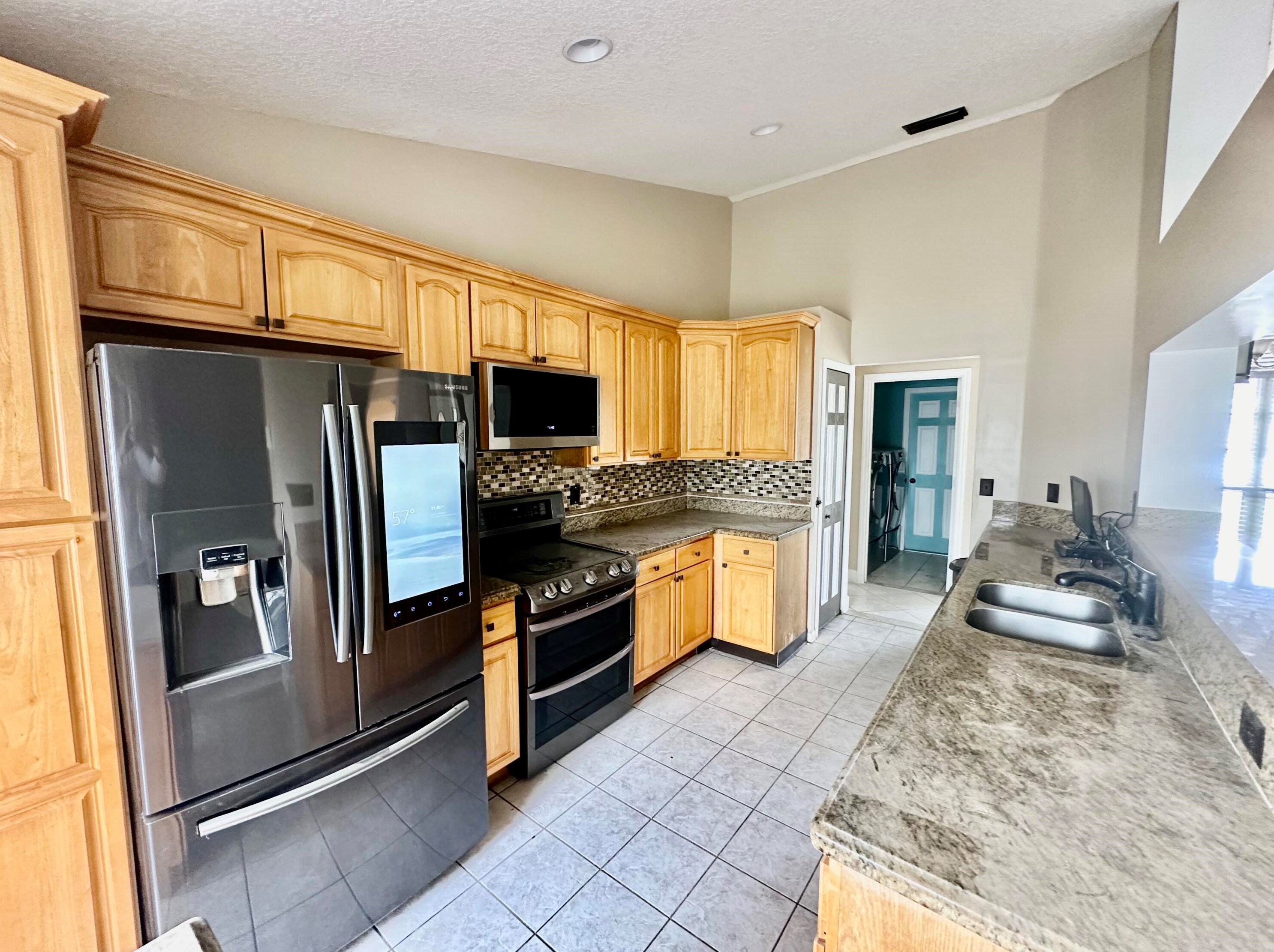 711 Virginia St, Fort Pierce FL  34983-1148 exterior