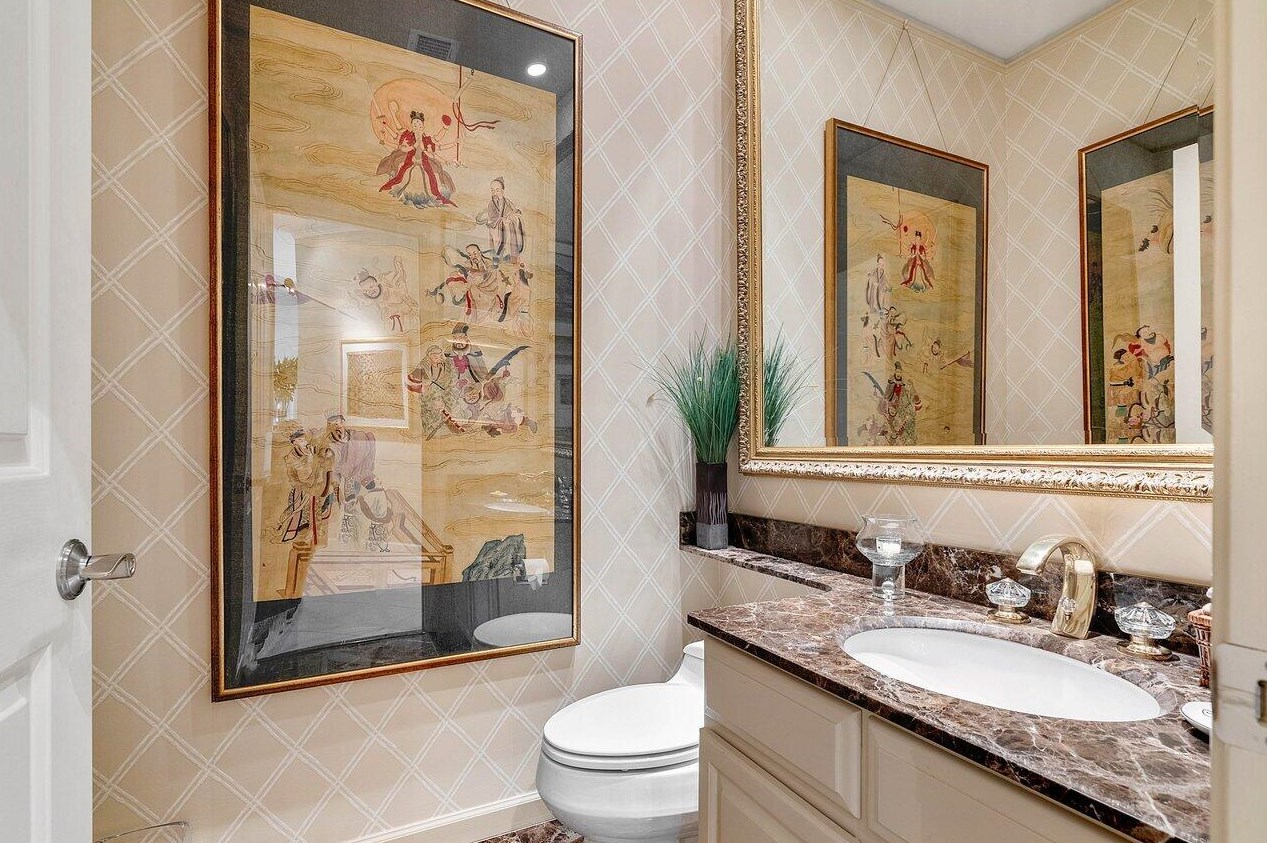 196 Orange Tree Dr, Lake Worth FL 33462-1185 exterior