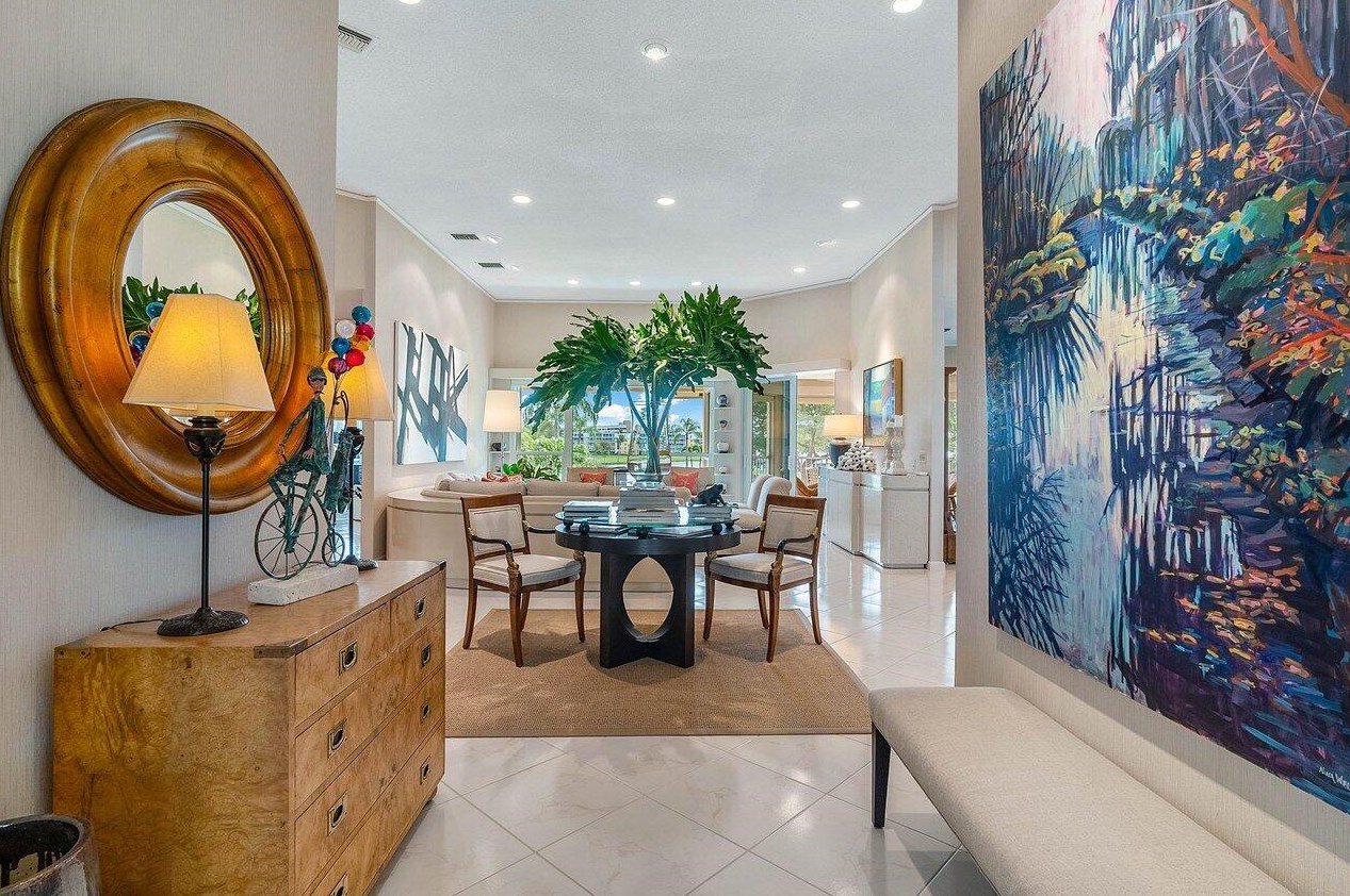 196 Orange Tree Dr, Lake Worth FL 33462-1185 exterior