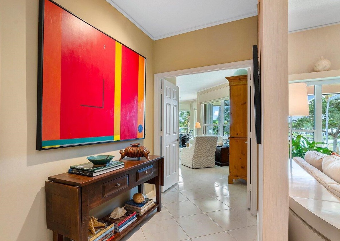 196 Orange Tree Dr, Lake Worth FL 33462-1185 exterior