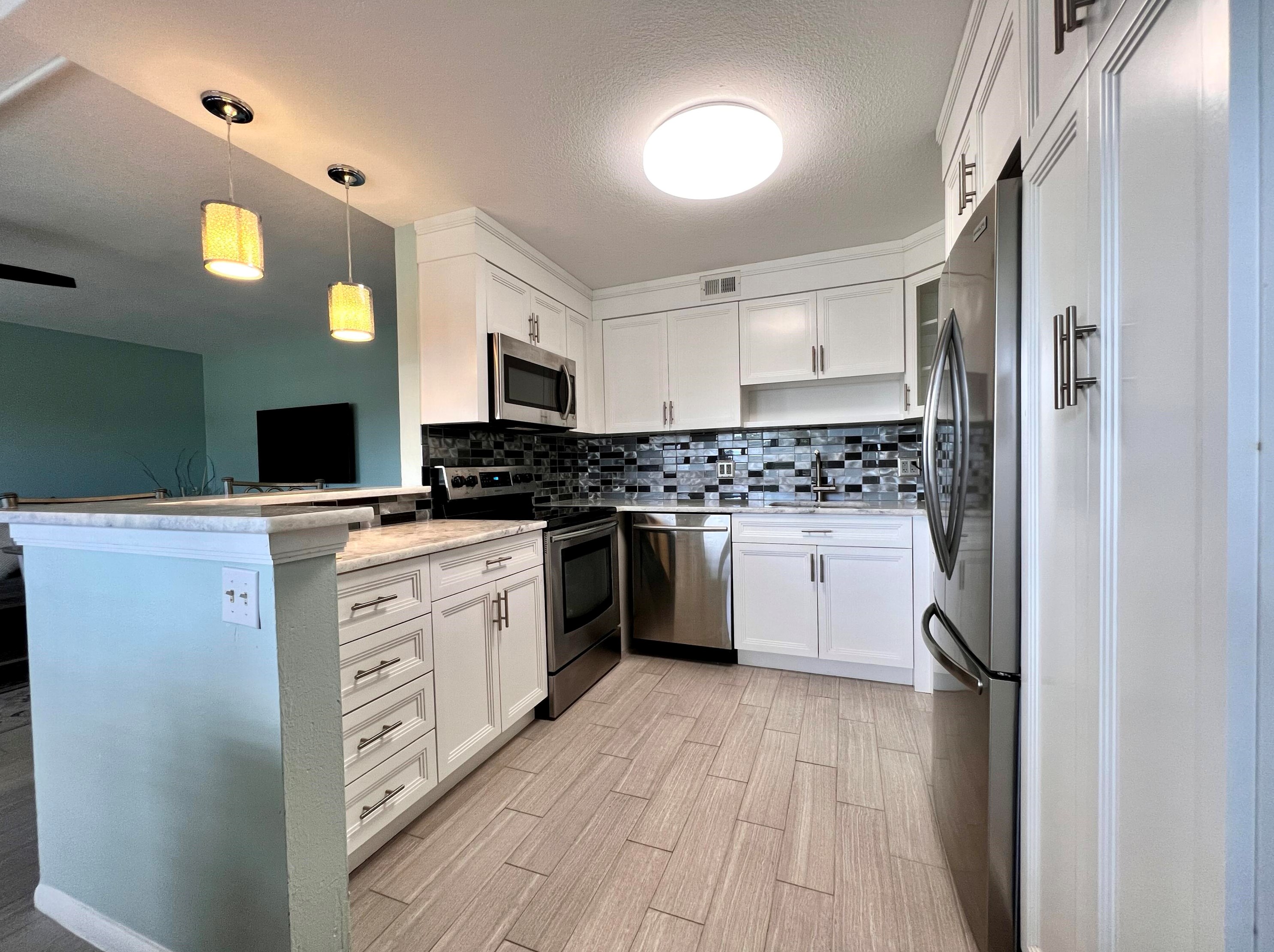 223 Wellington G, West Palm Beach, FL 33417