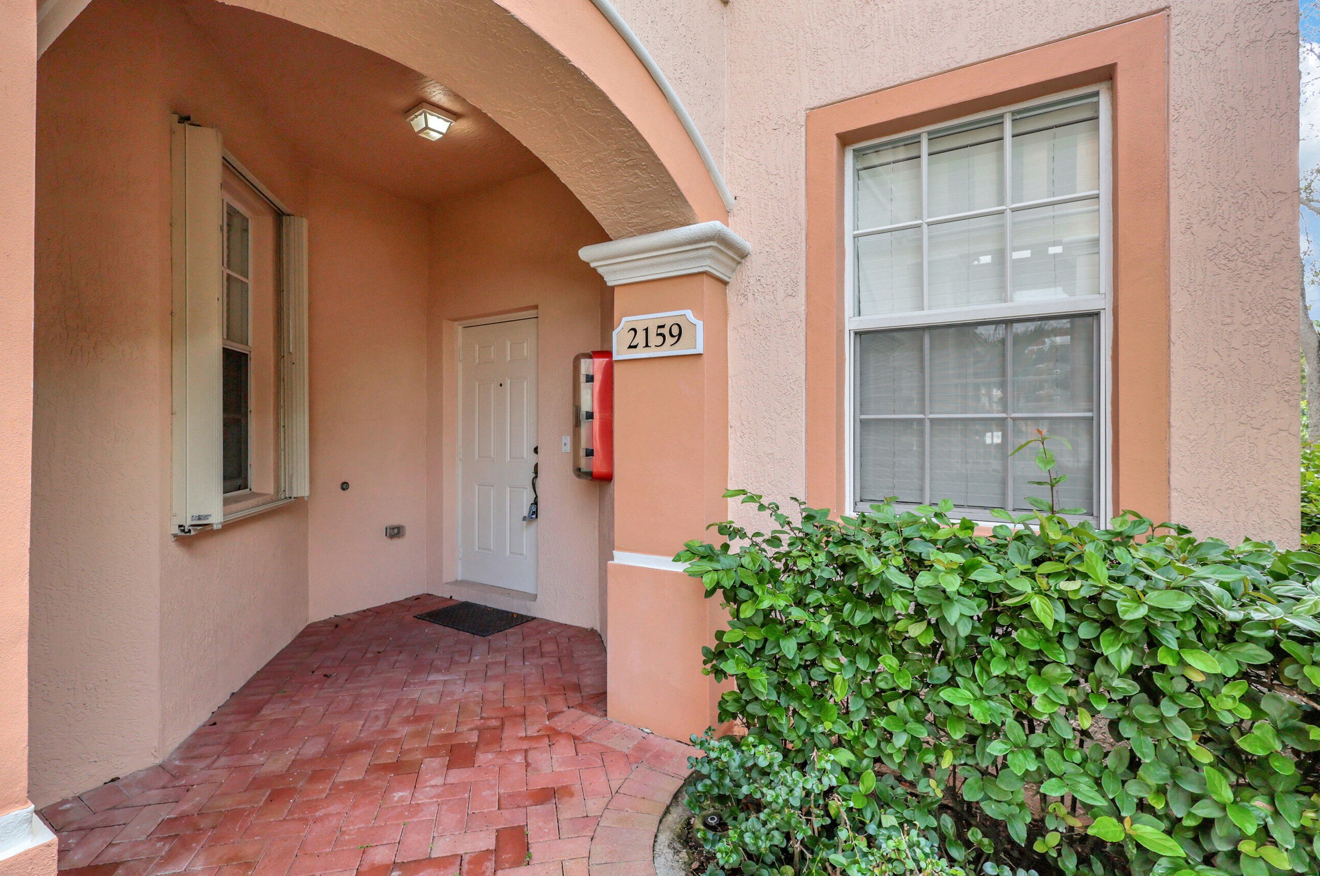2159 Wingate Bnd, West Palm Beach, FL 33414