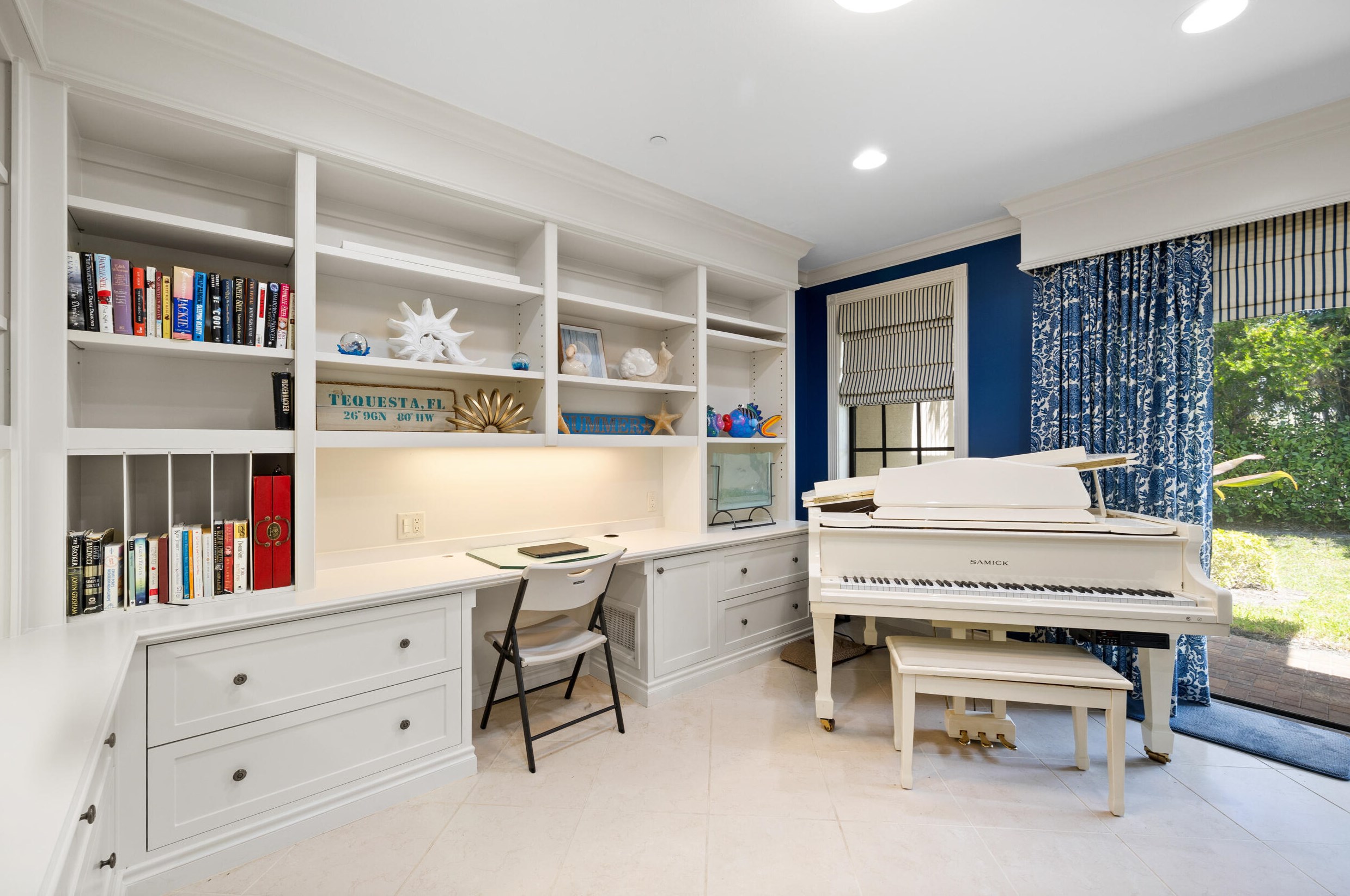 405 Del Sol Cir, Jupiter FL 33469-2229 exterior