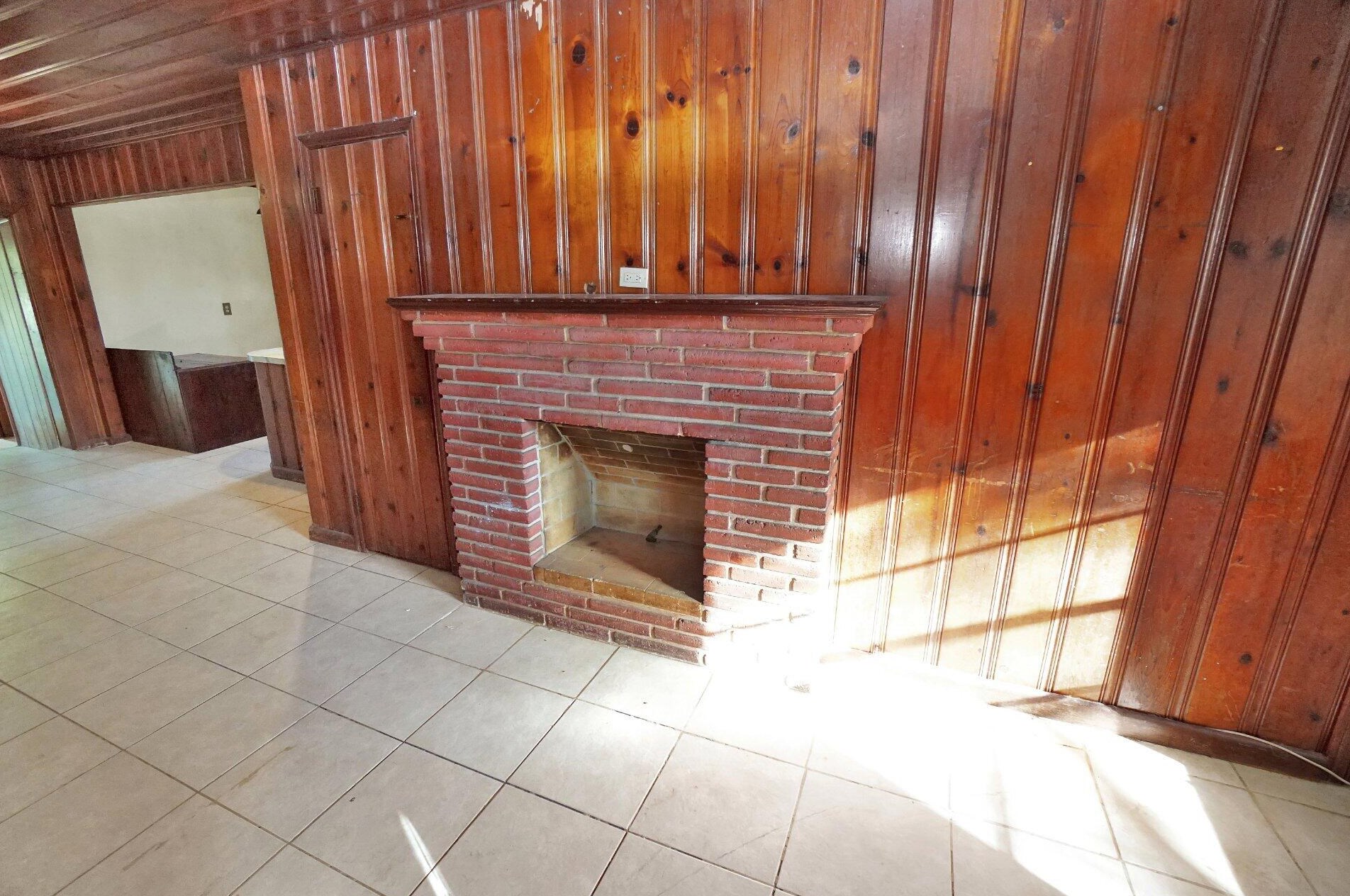 405 Fleming Ave, Lake Worth FL 33463-1900 exterior