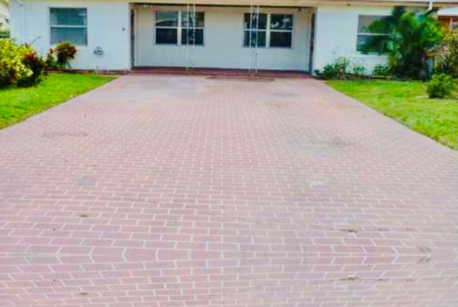 112 Prospect Rd, Lake Worth, FL 33462