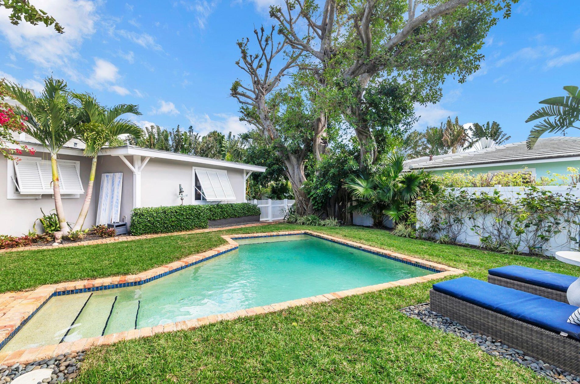 178 Beacon Ln, Jupiter, FL 33469