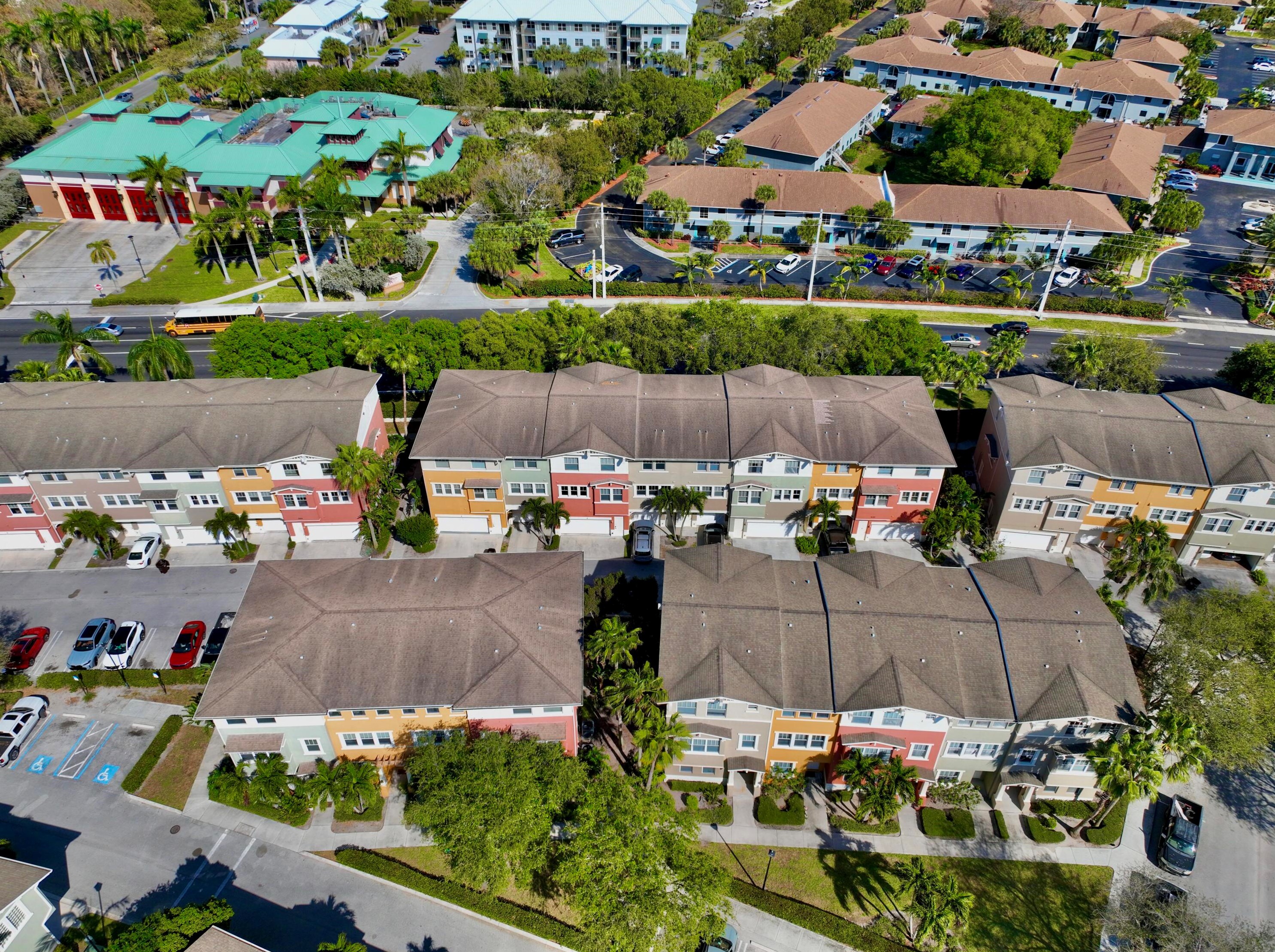 630 Amador Ln #5, West Palm Beach, FL 33401