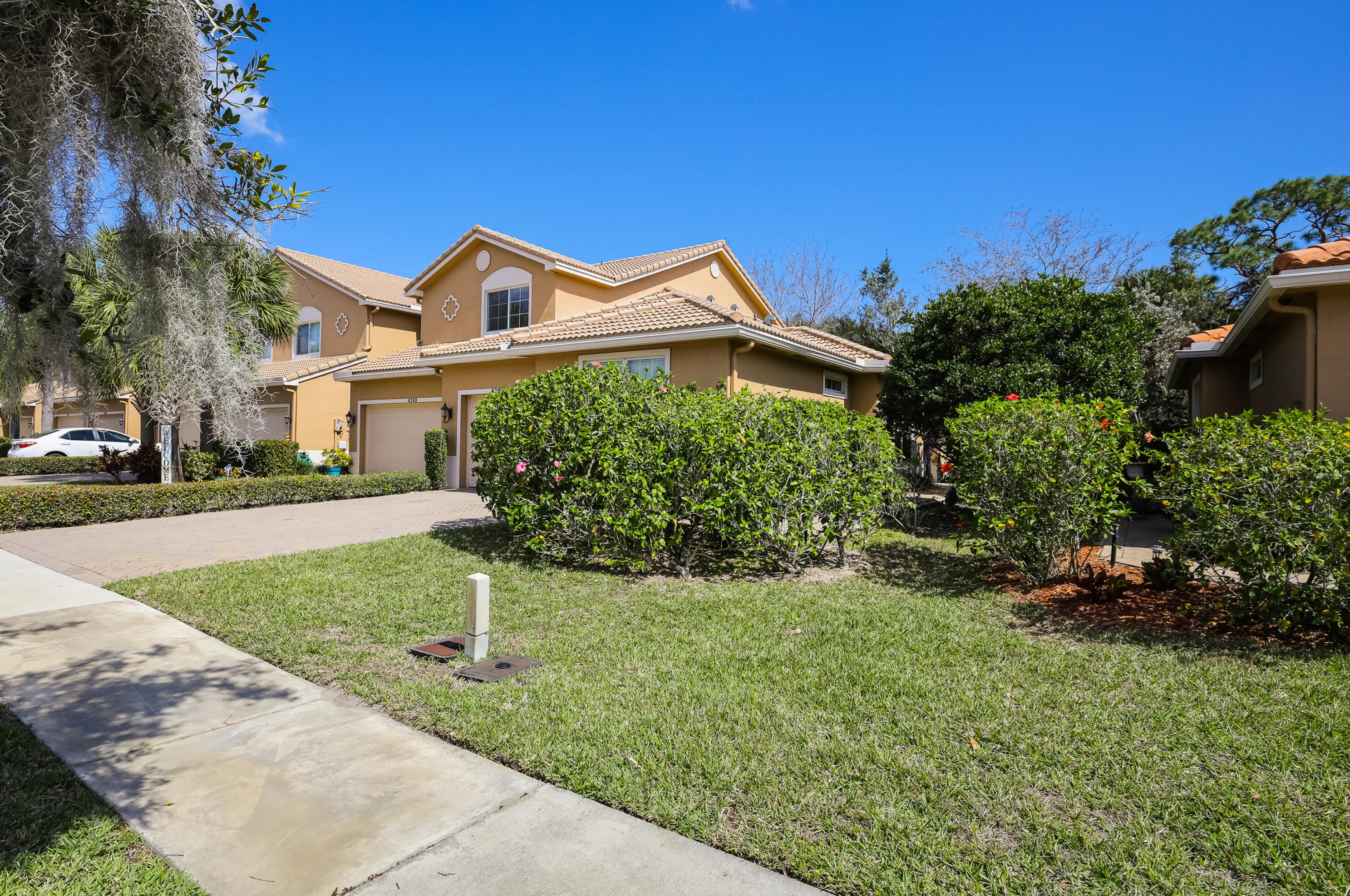 4365 Colony View Dr, Lake Worth, FL 33463-7844