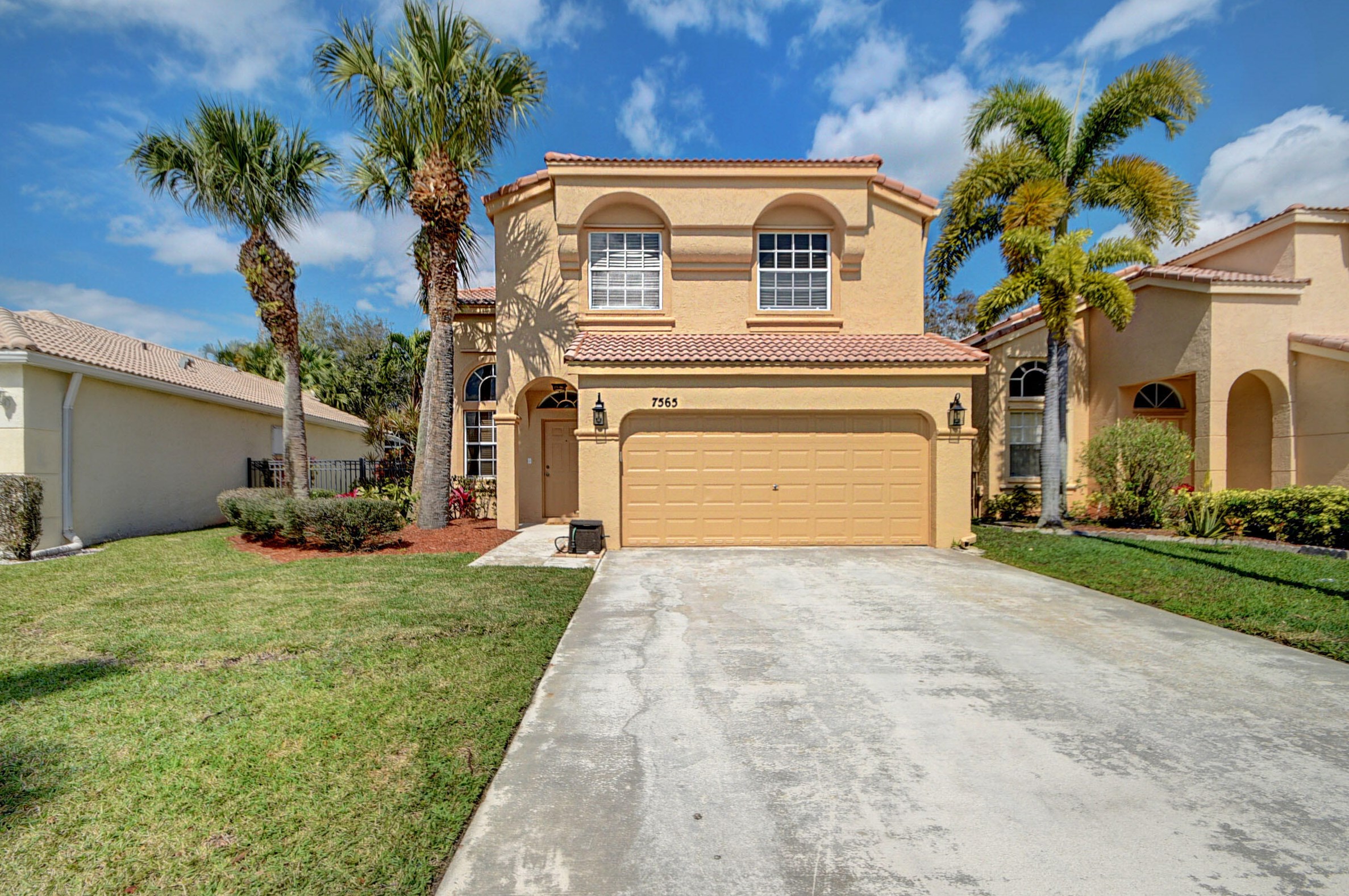 7565 Kingsley Ct, Lake Worth, FL 33467
