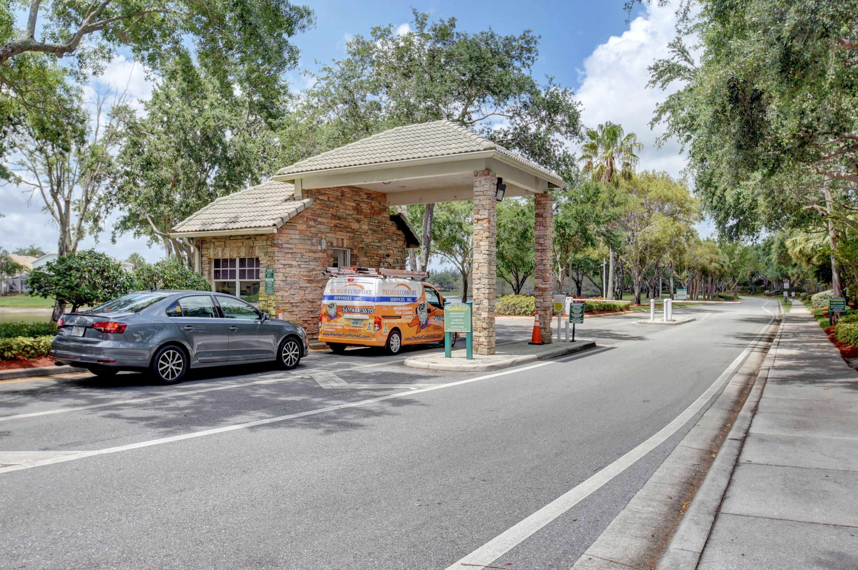 7565 Kingsley Ct, Lake Worth FL  33467-7327 exterior