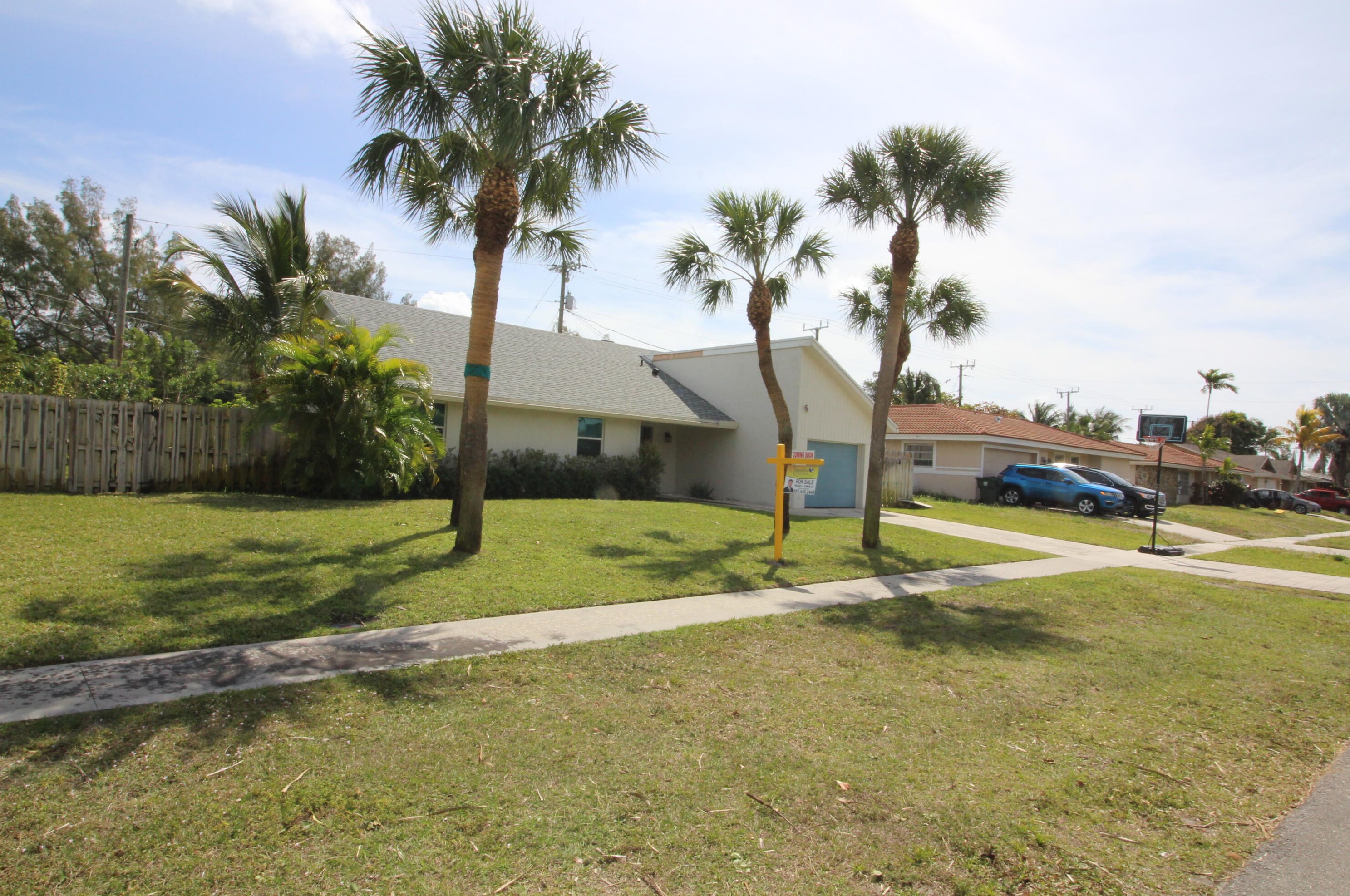 8100 Mohigan Cir, Boca Raton, FL 33487-1550