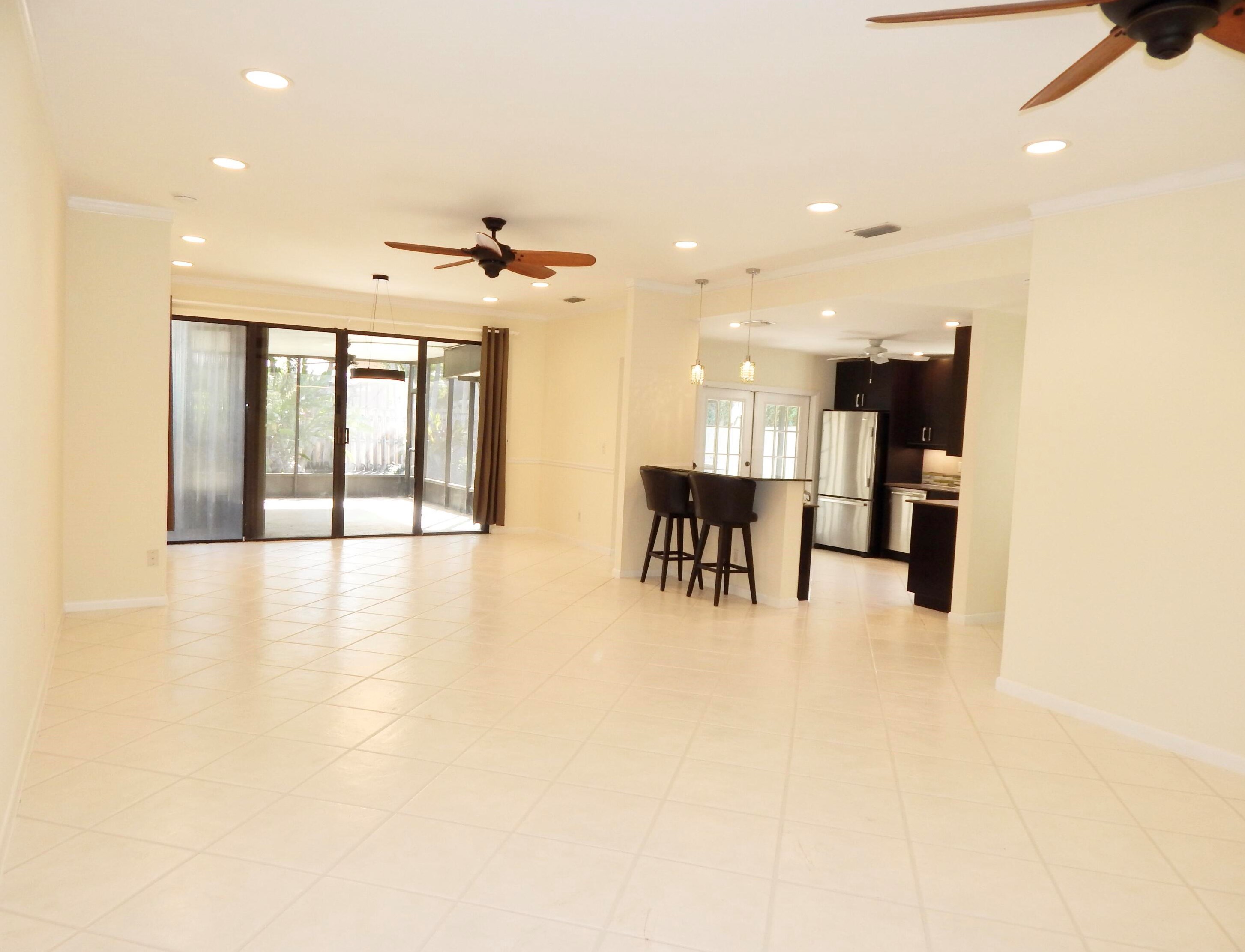 357 Sw 27th Ter, Delray Beach, FL 33445