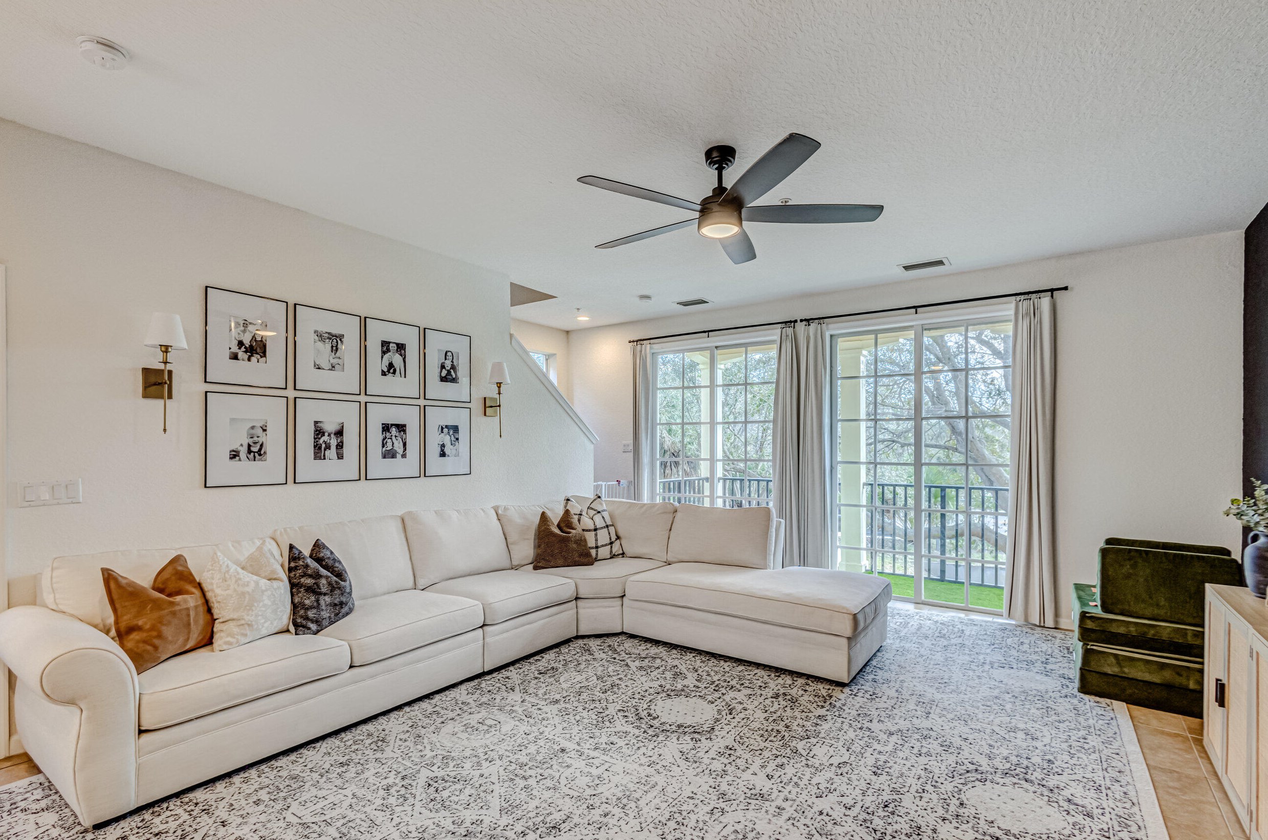 451 Schoolhouse Rd, Jupiter FL  33458-2889 exterior