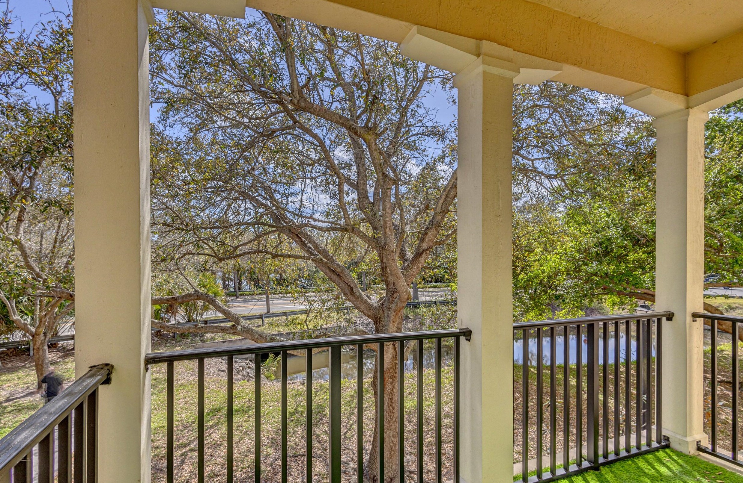 451 Schoolhouse Rd, Jupiter FL  33458-2889 exterior