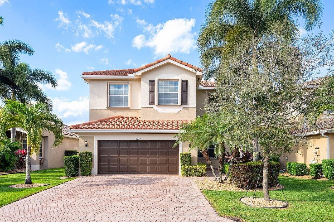 8219 Calabria Lakes Drive, Boynton Beach, FL 33473