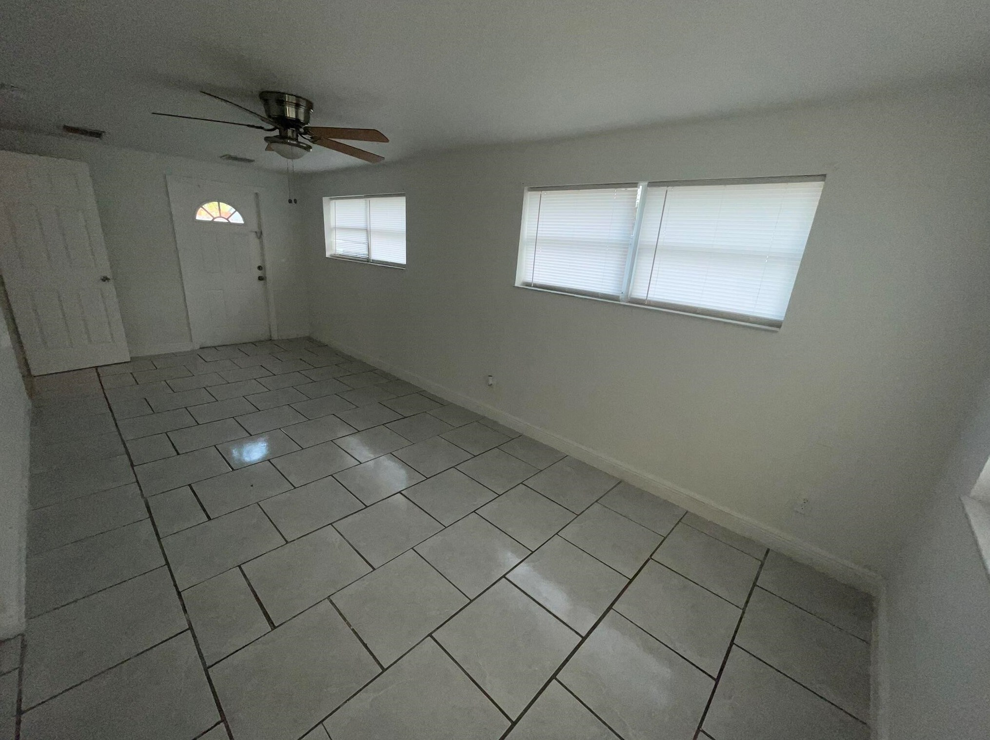 7927 Coral St, Lake Worth FL  33462-6103 exterior