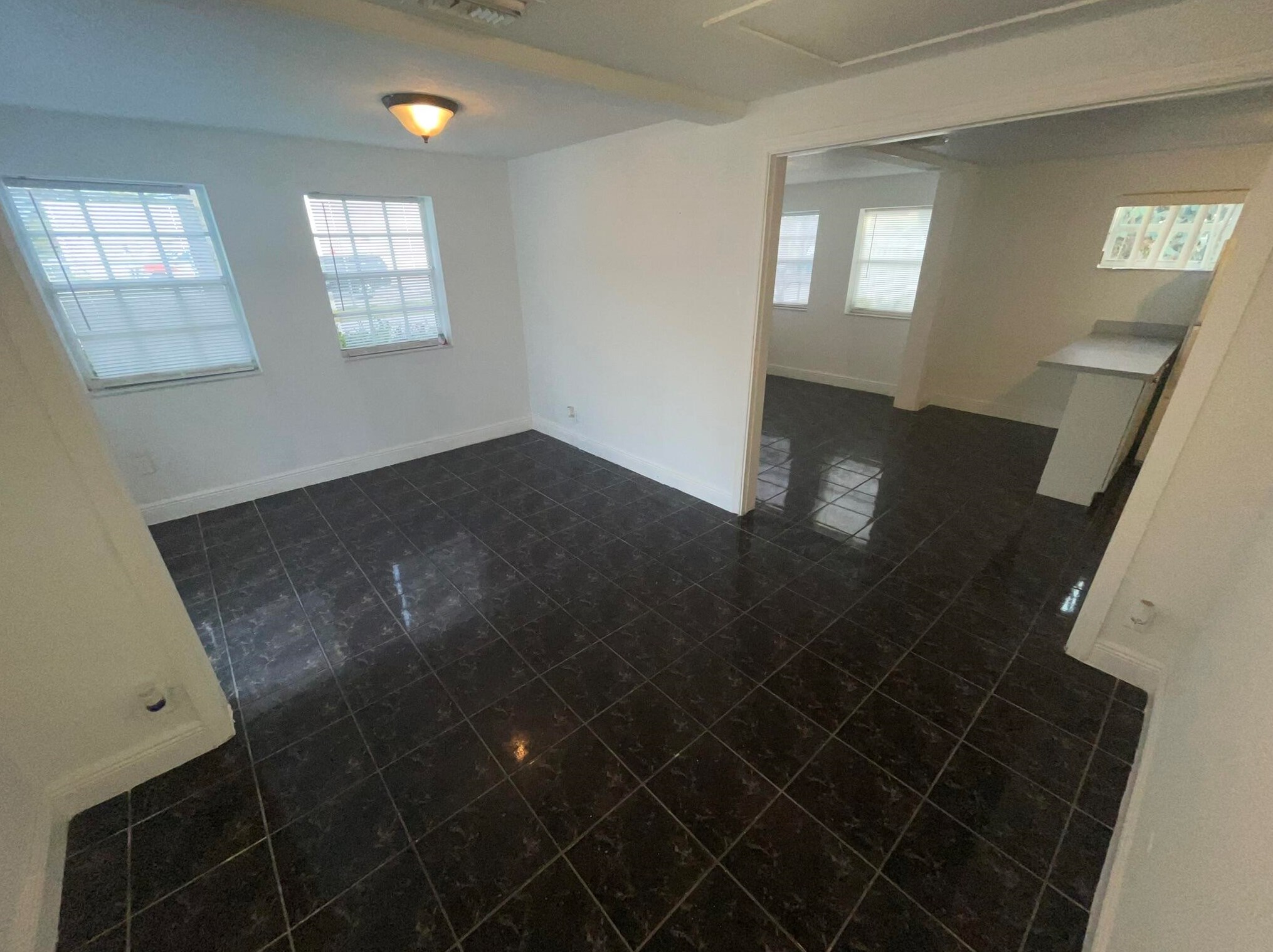 7927 Coral St, Lake Worth, FL 33462-6103