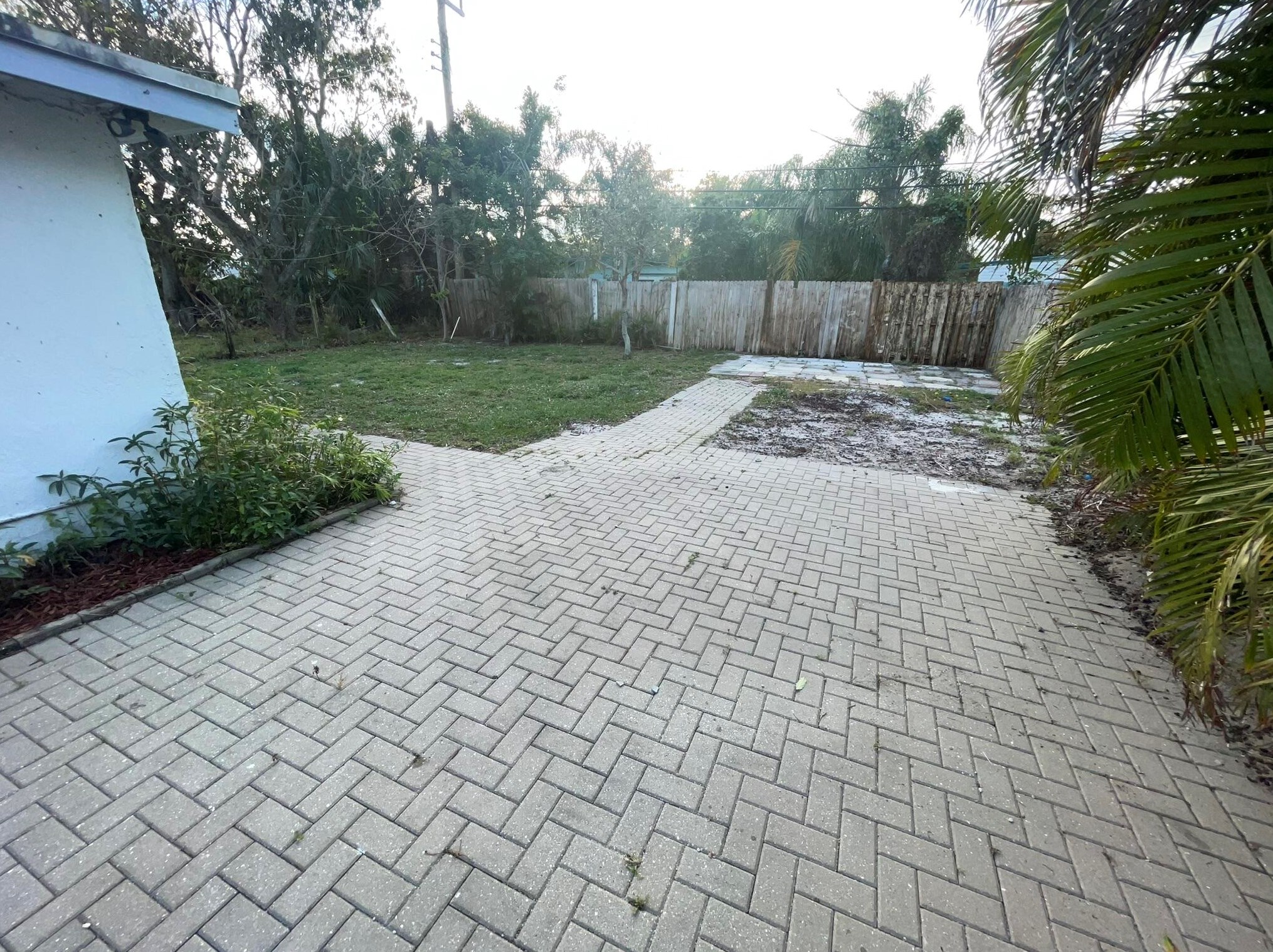 7927 Coral St, Lake Worth FL  33462-6103 exterior