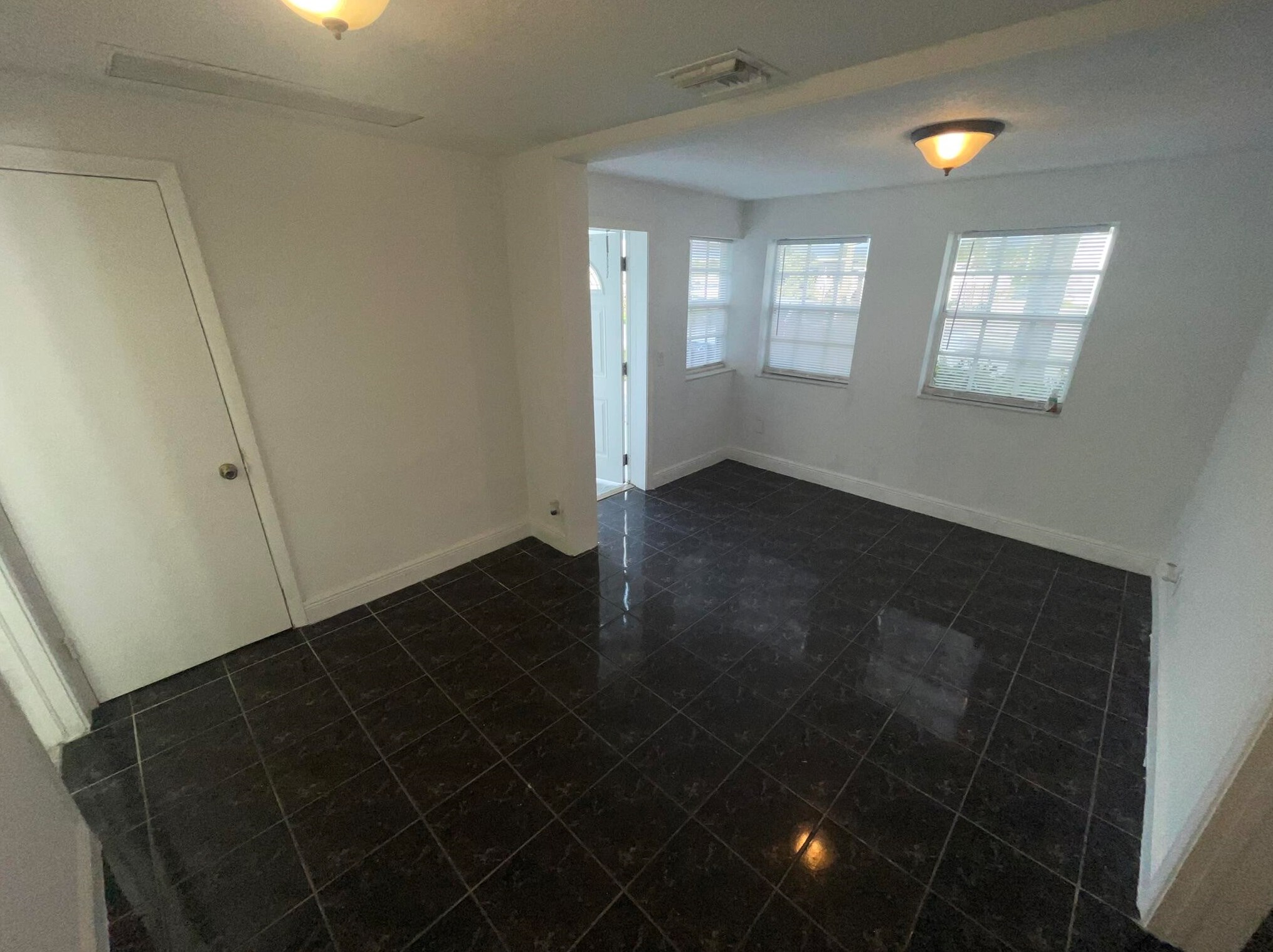 7927 Coral St, Lake Worth FL  33462-6103 exterior