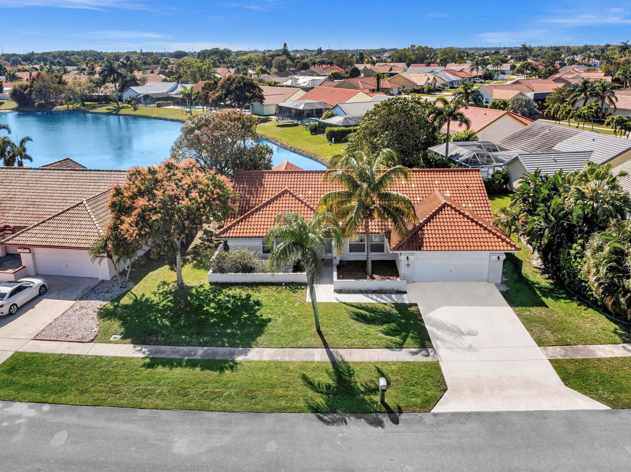 9393 Laurel Green Dr, Boynton Beach, FL 33437