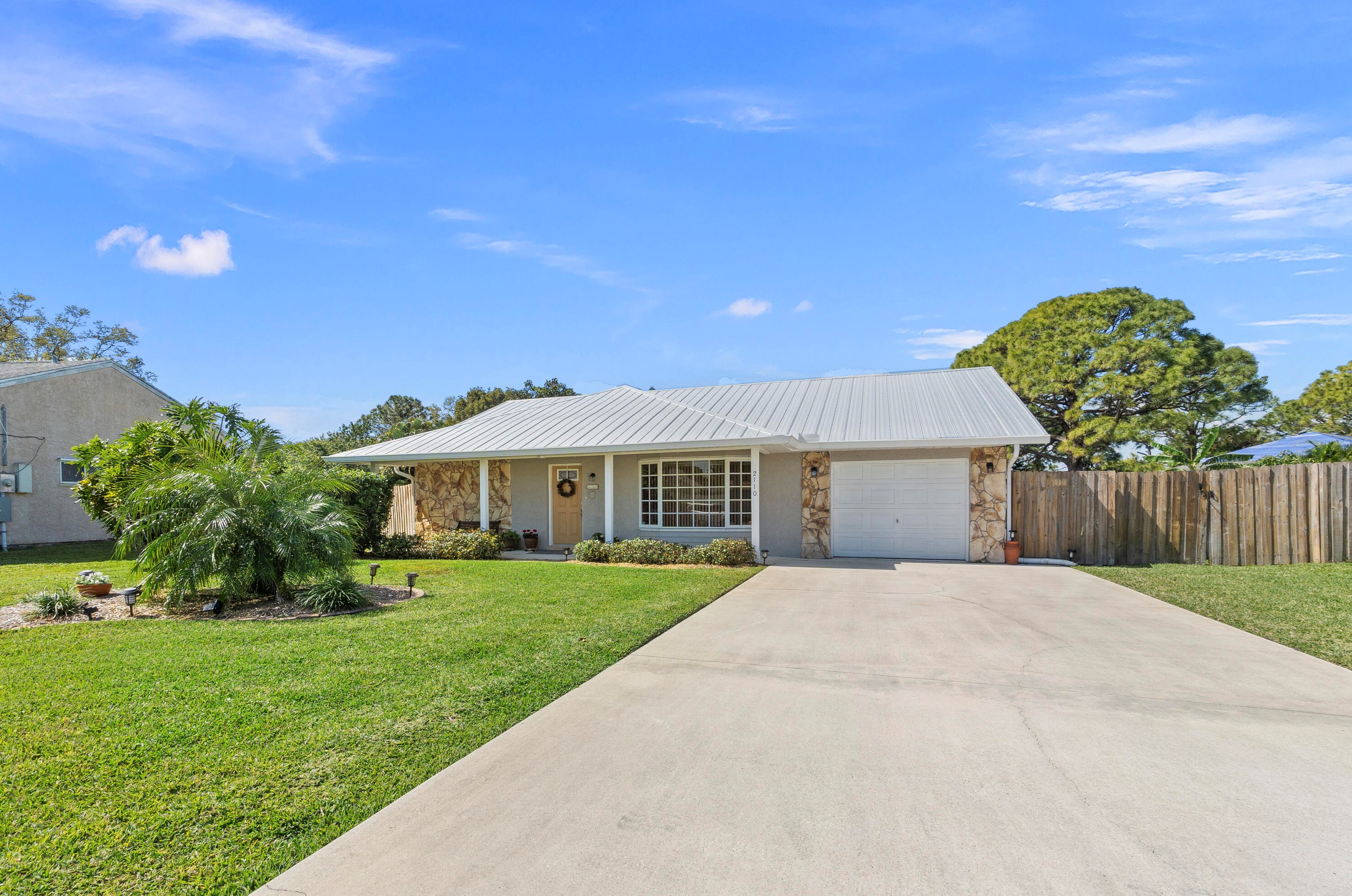 2110 Carnation Rd, Fort Pierce, FL 34952-4925