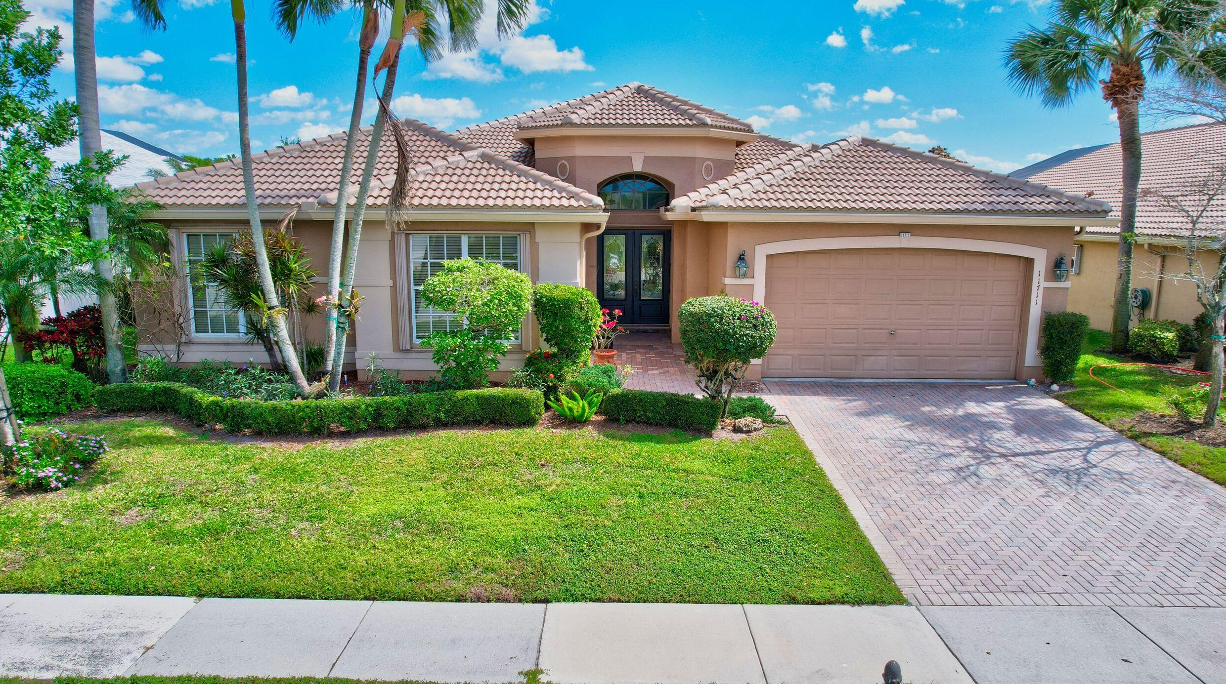 11711 Caracas Blvd, Boynton Beach, FL 33437-4081
