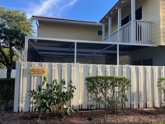 295 Seabreeze Cir, Jupiter, FL 33477