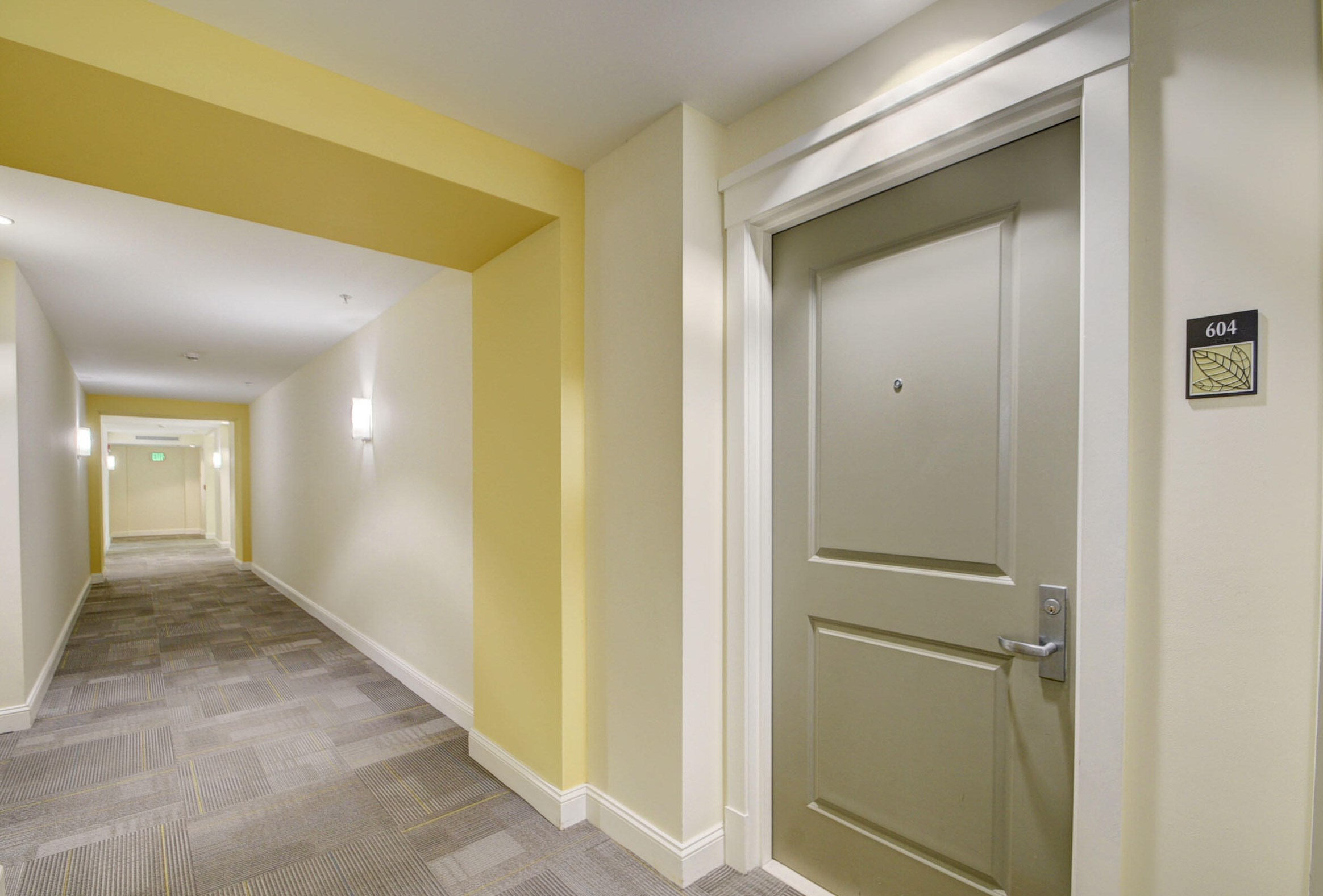 480 Hibiscus St, West Palm Beach FL  33401-5866 exterior