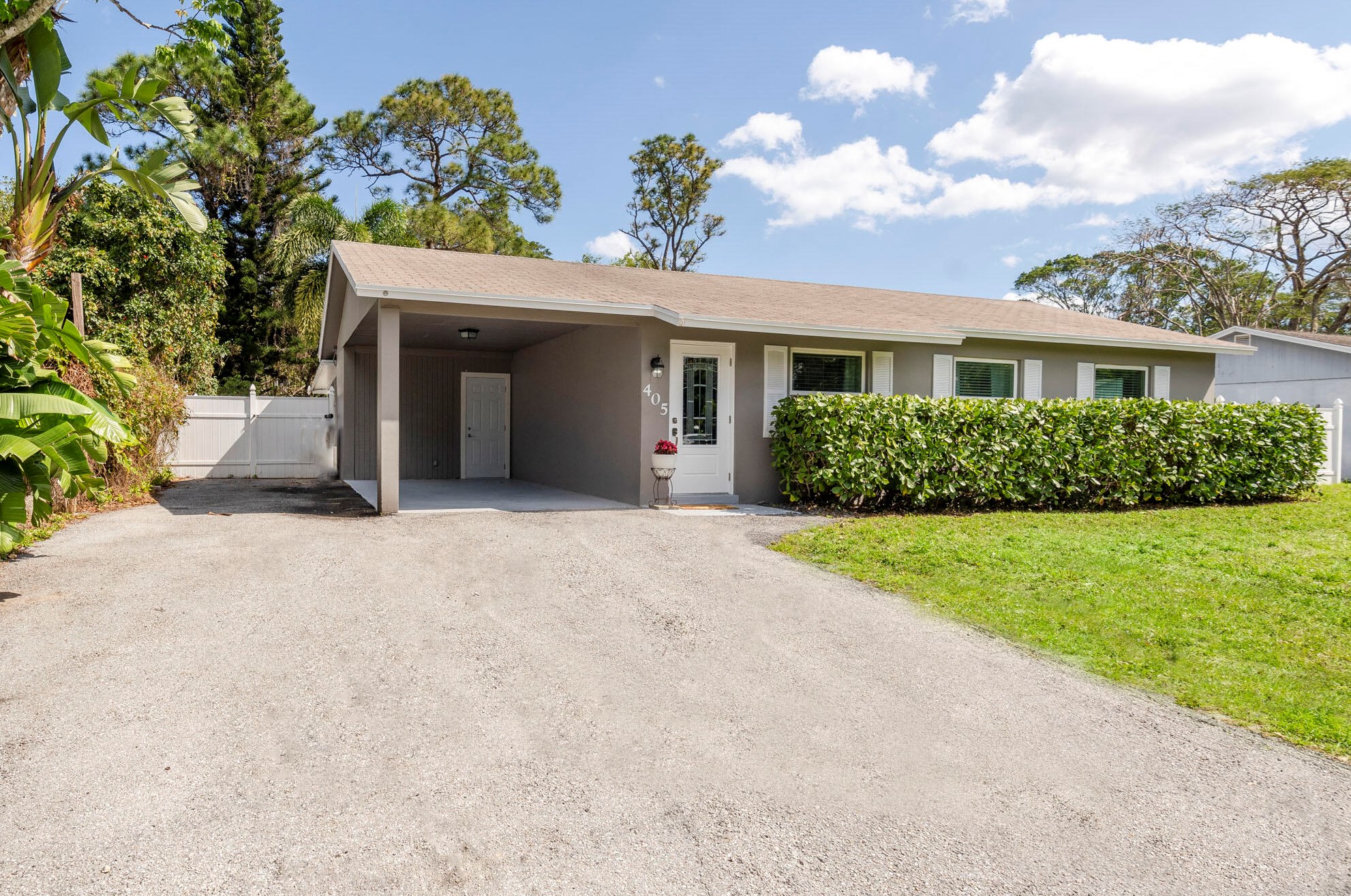 405 Delaware Blvd, Jupiter, FL 33458-5696
