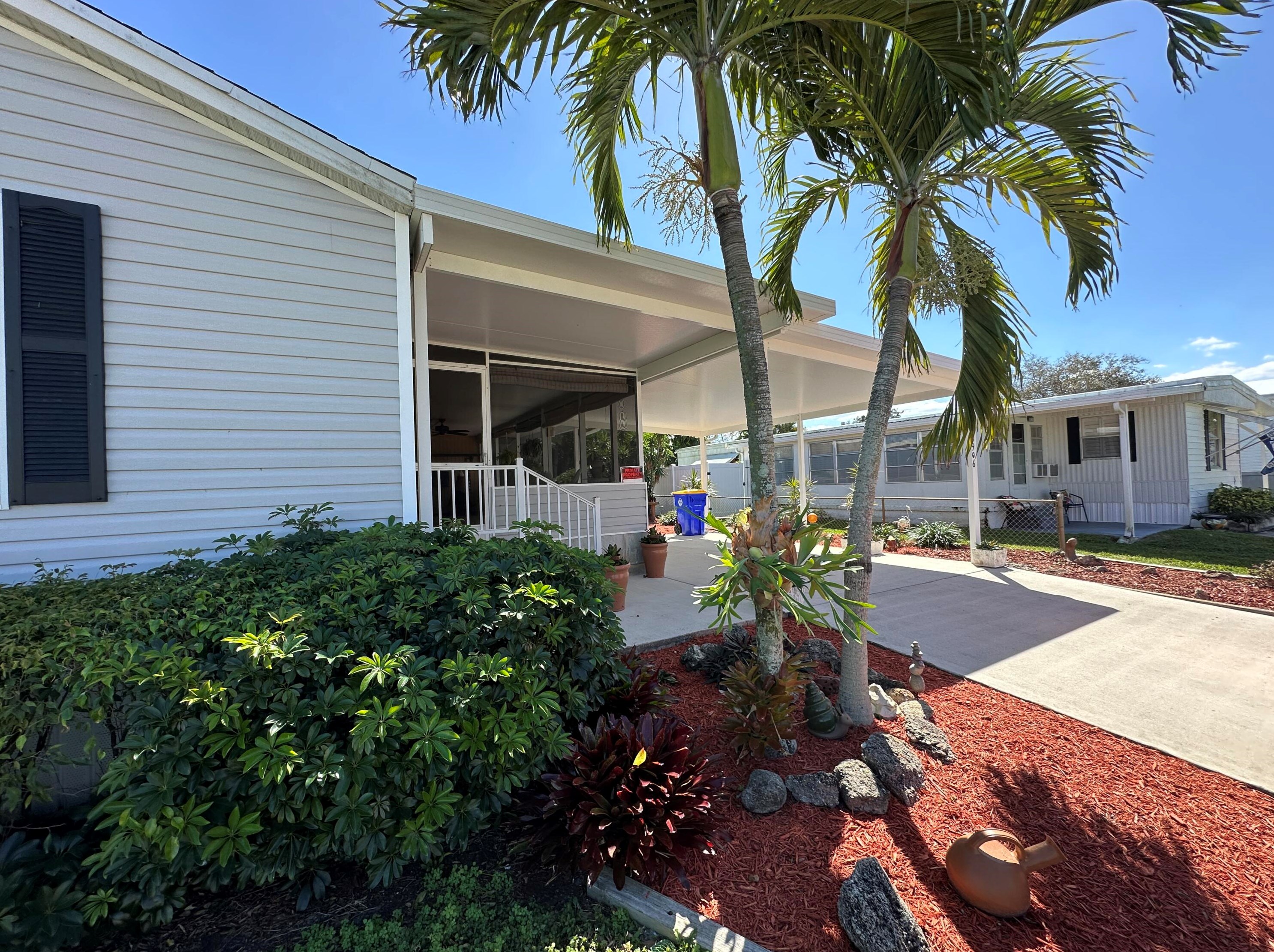 6906 Amendment St, Hobe Sound, FL 33455-6004